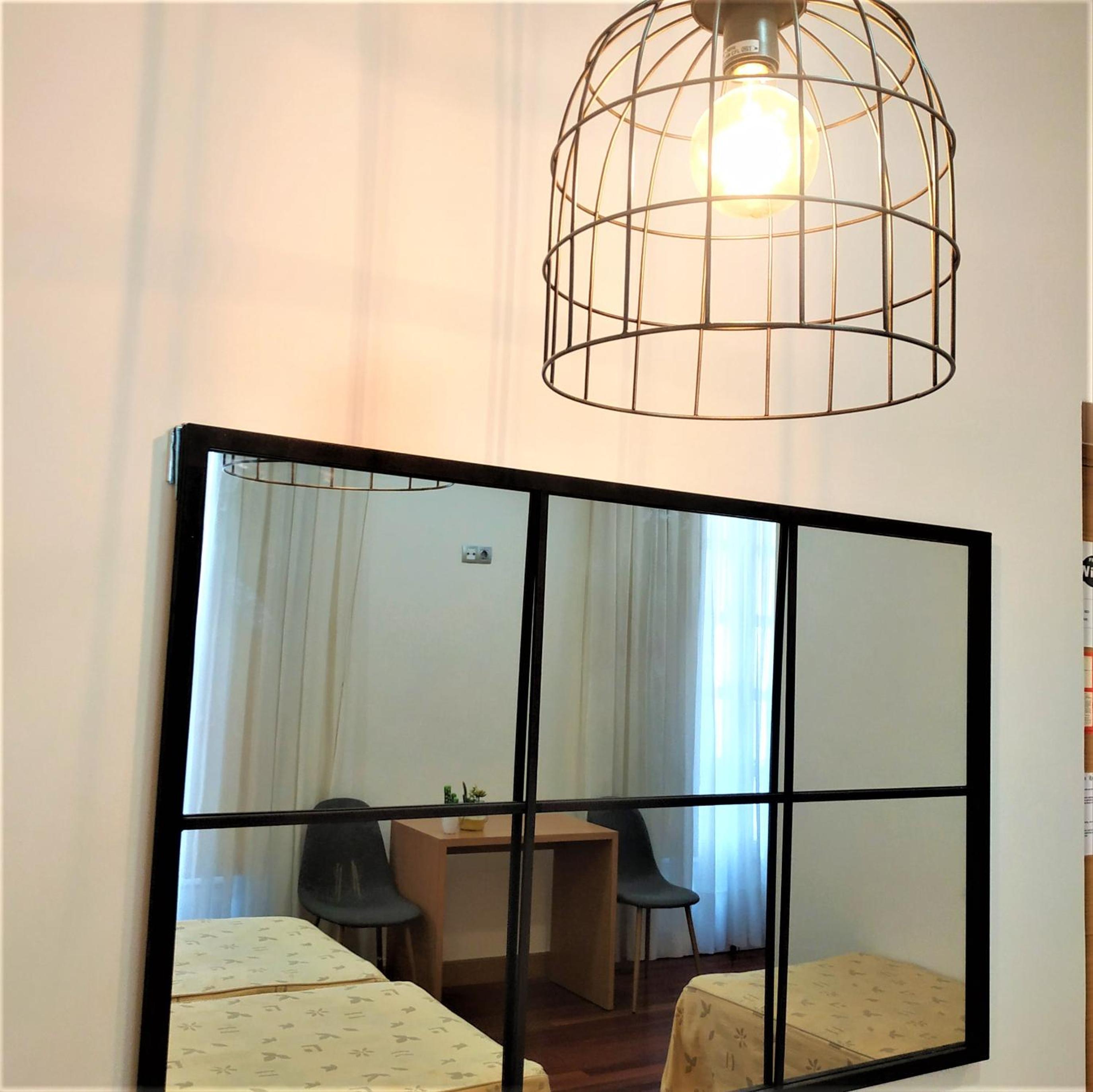 Double or Twin Room with Private Bathroom - Photo 12