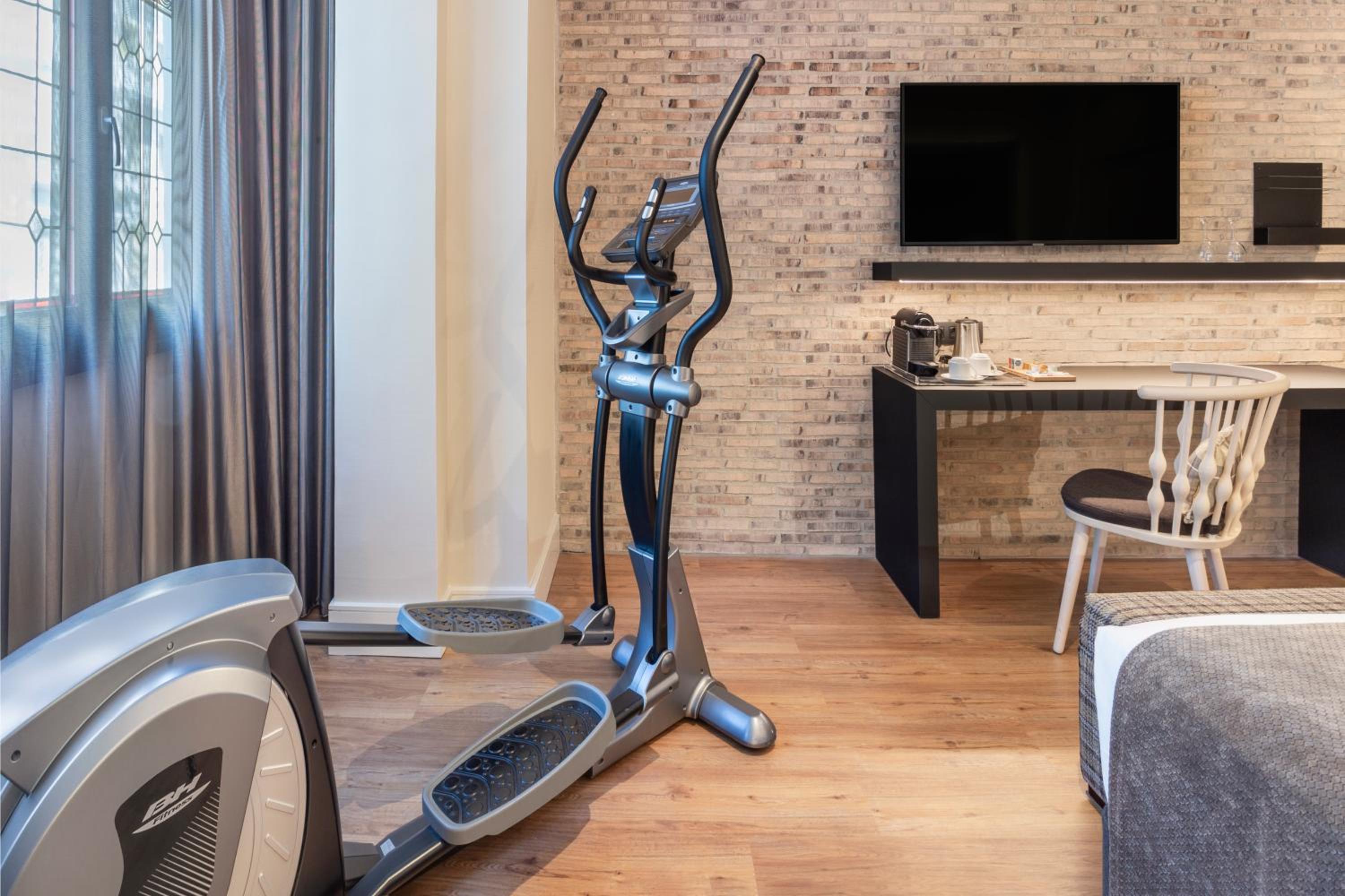 Superior Fitness Room photo 2