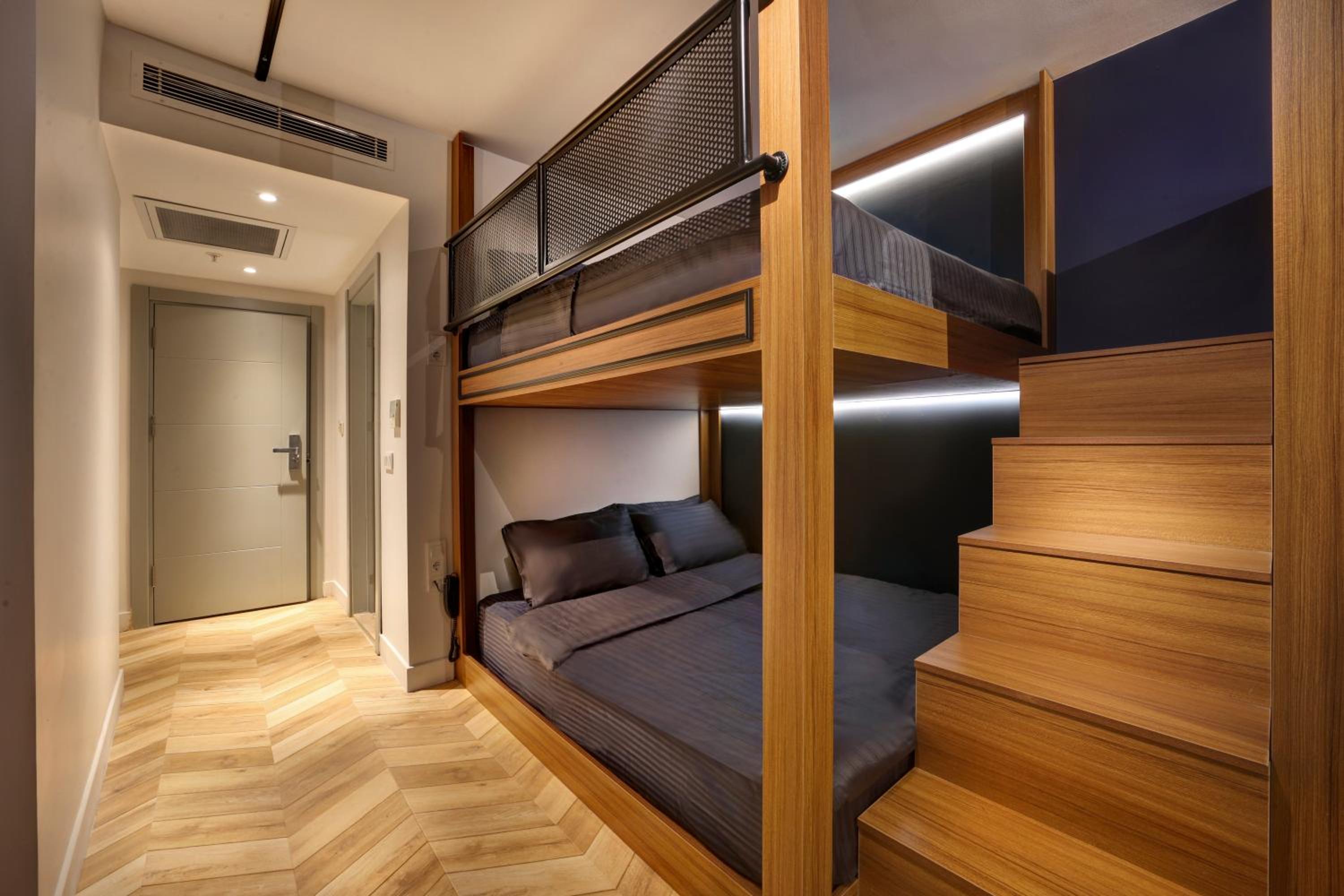Triple Room with Bunk