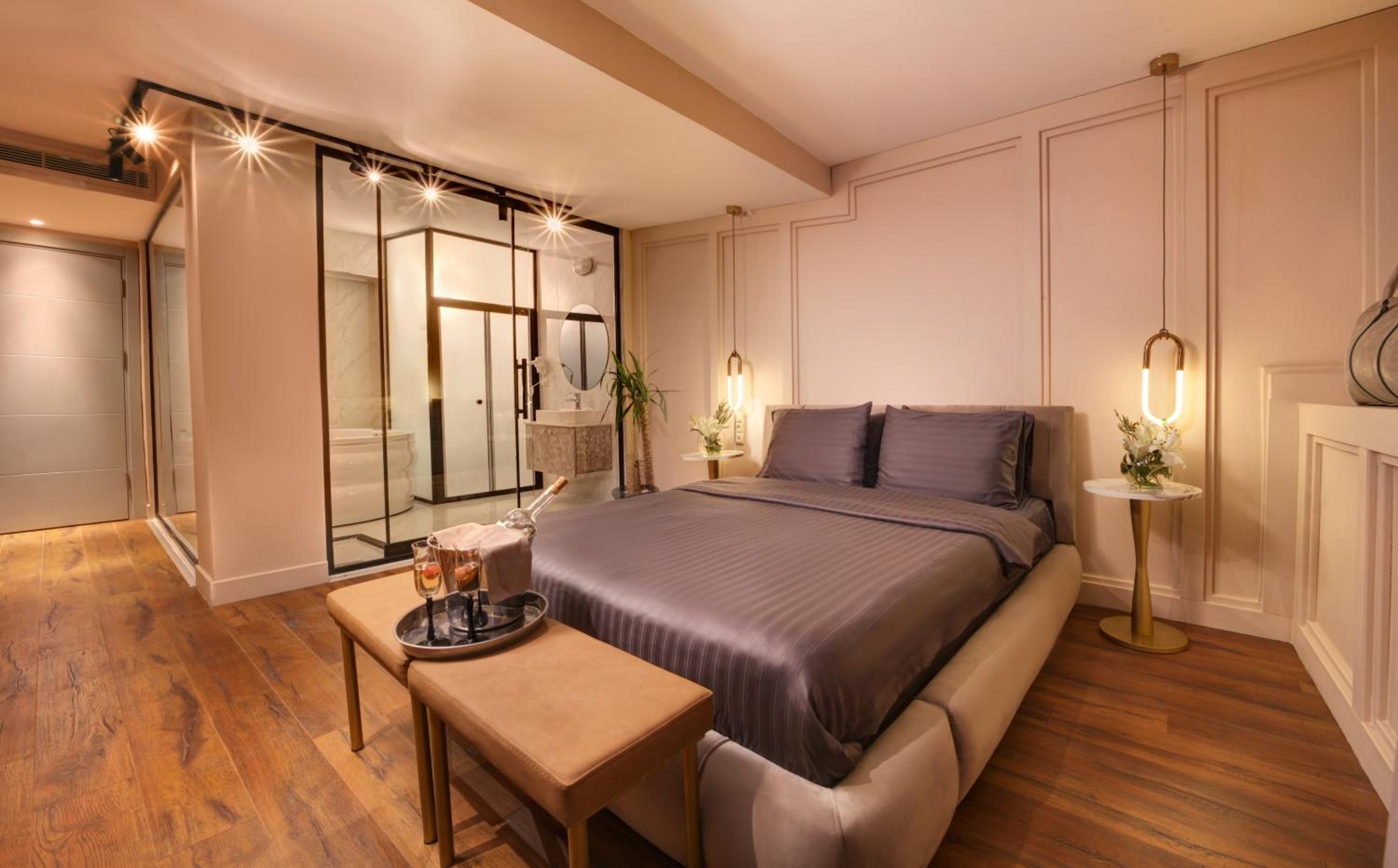 King Room with Spa Bath photo 2