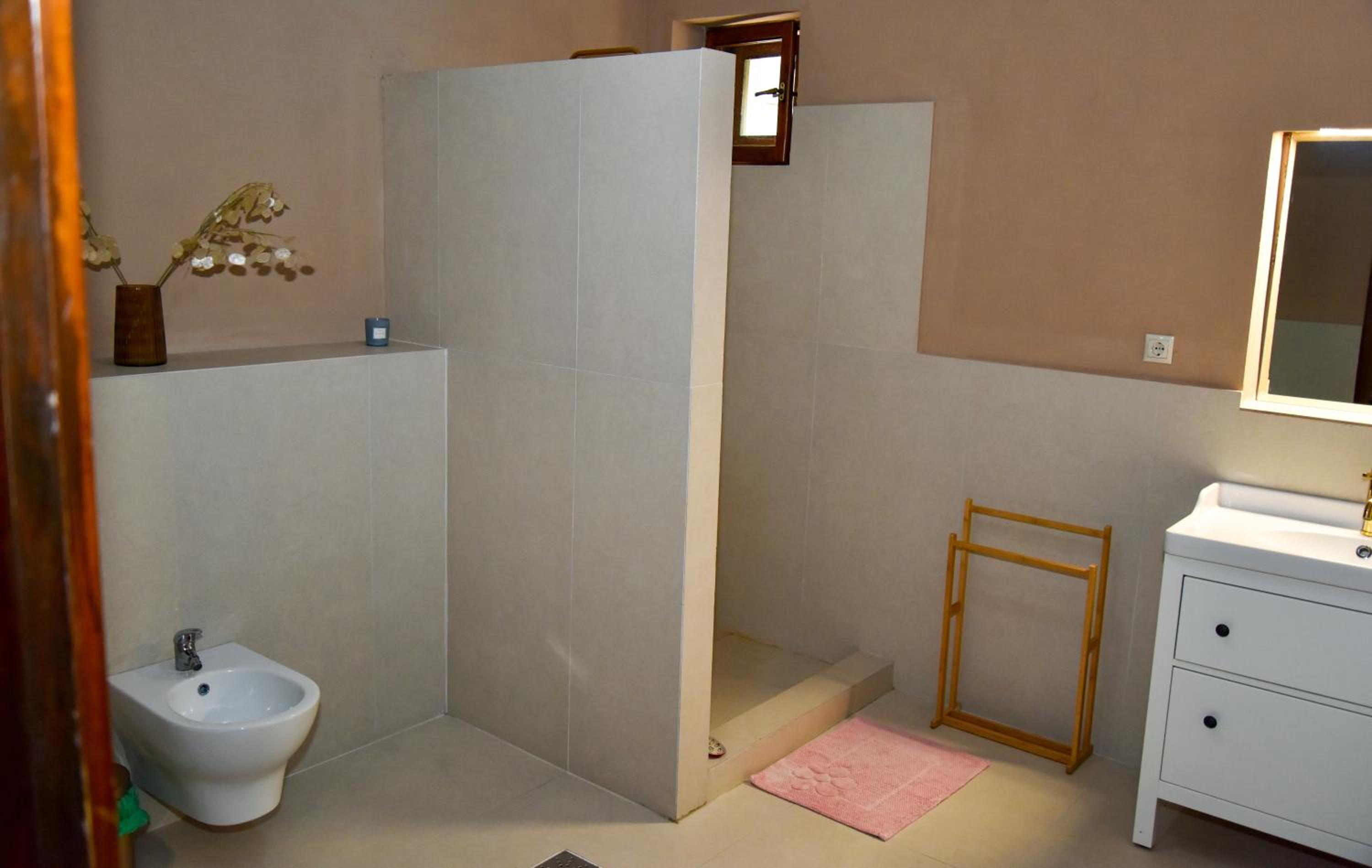 Two-Bedroom Apartment - Photo 6