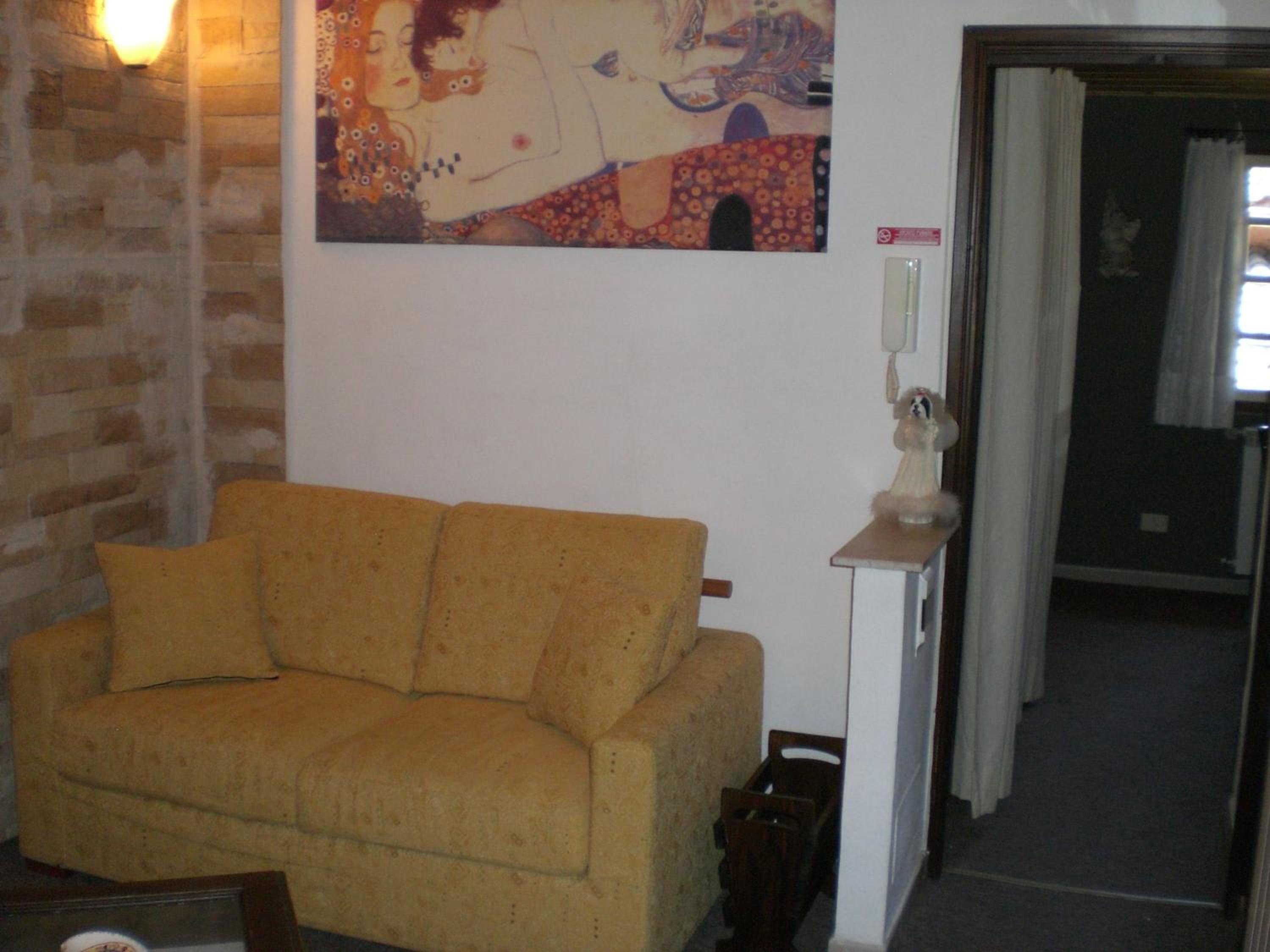 One-Bedroom Apartment with Balcony photo 3
