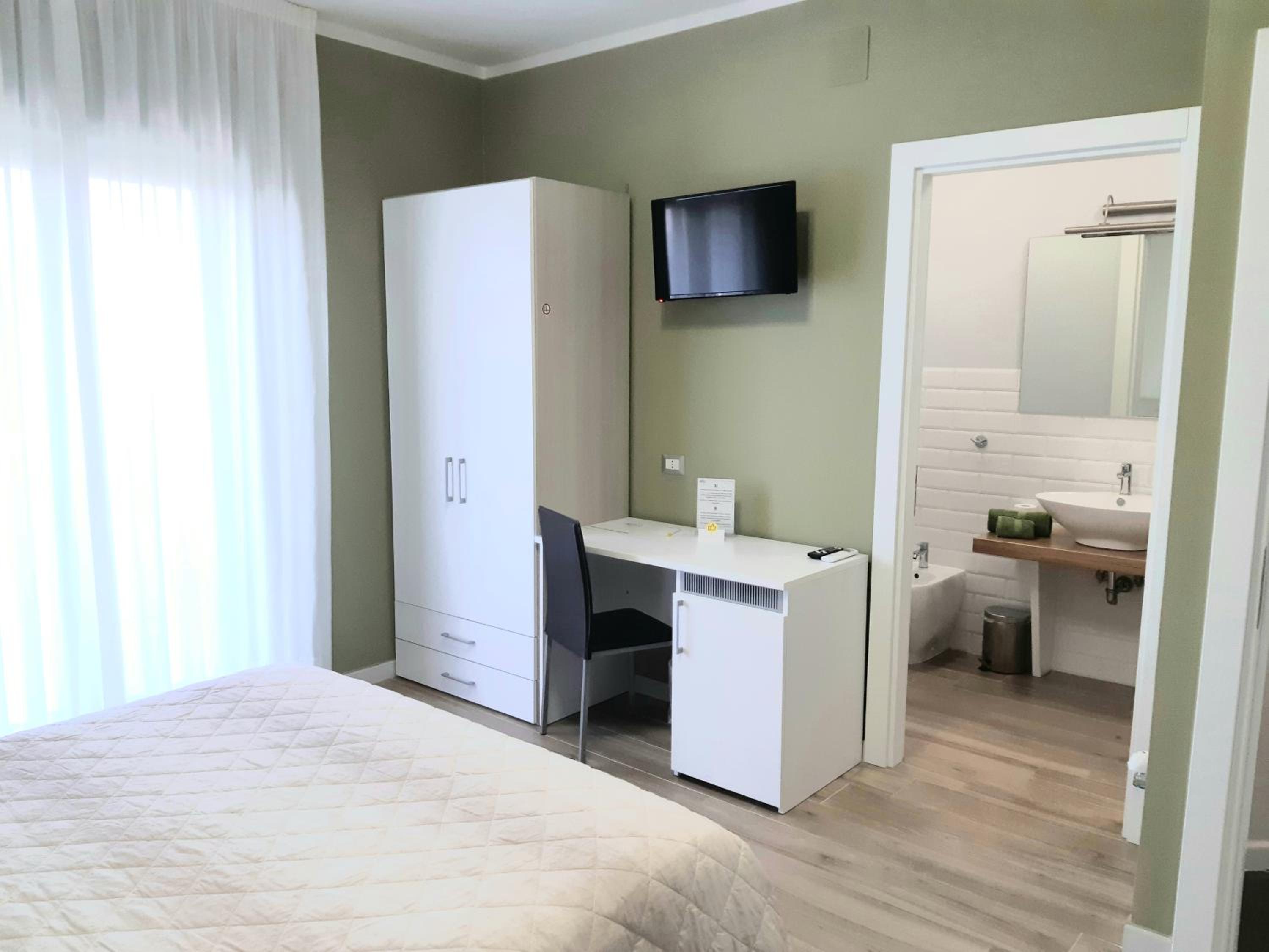 Double Room with Balcony photo 3