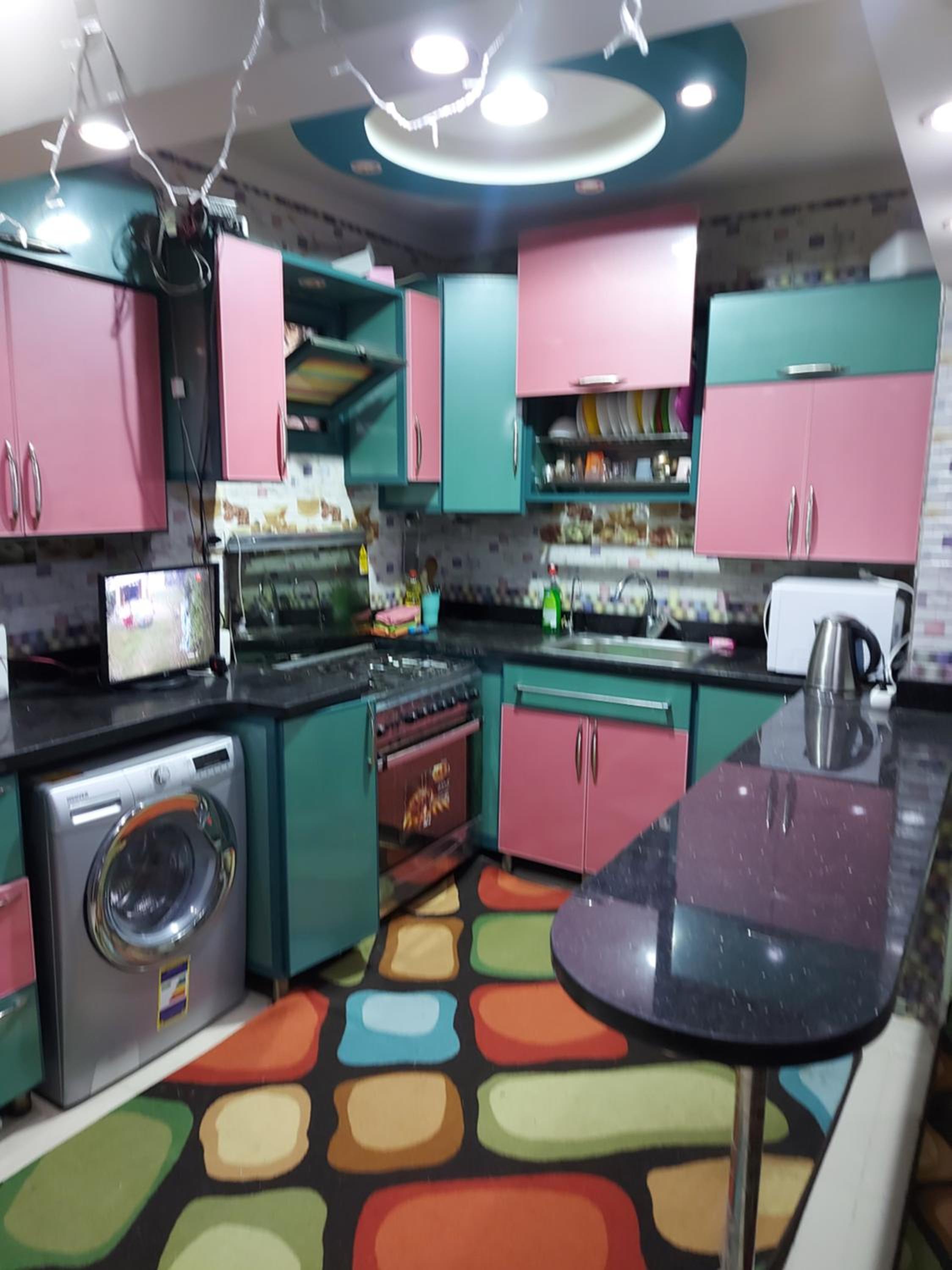 Two-Bedroom Apartment - Photo 2