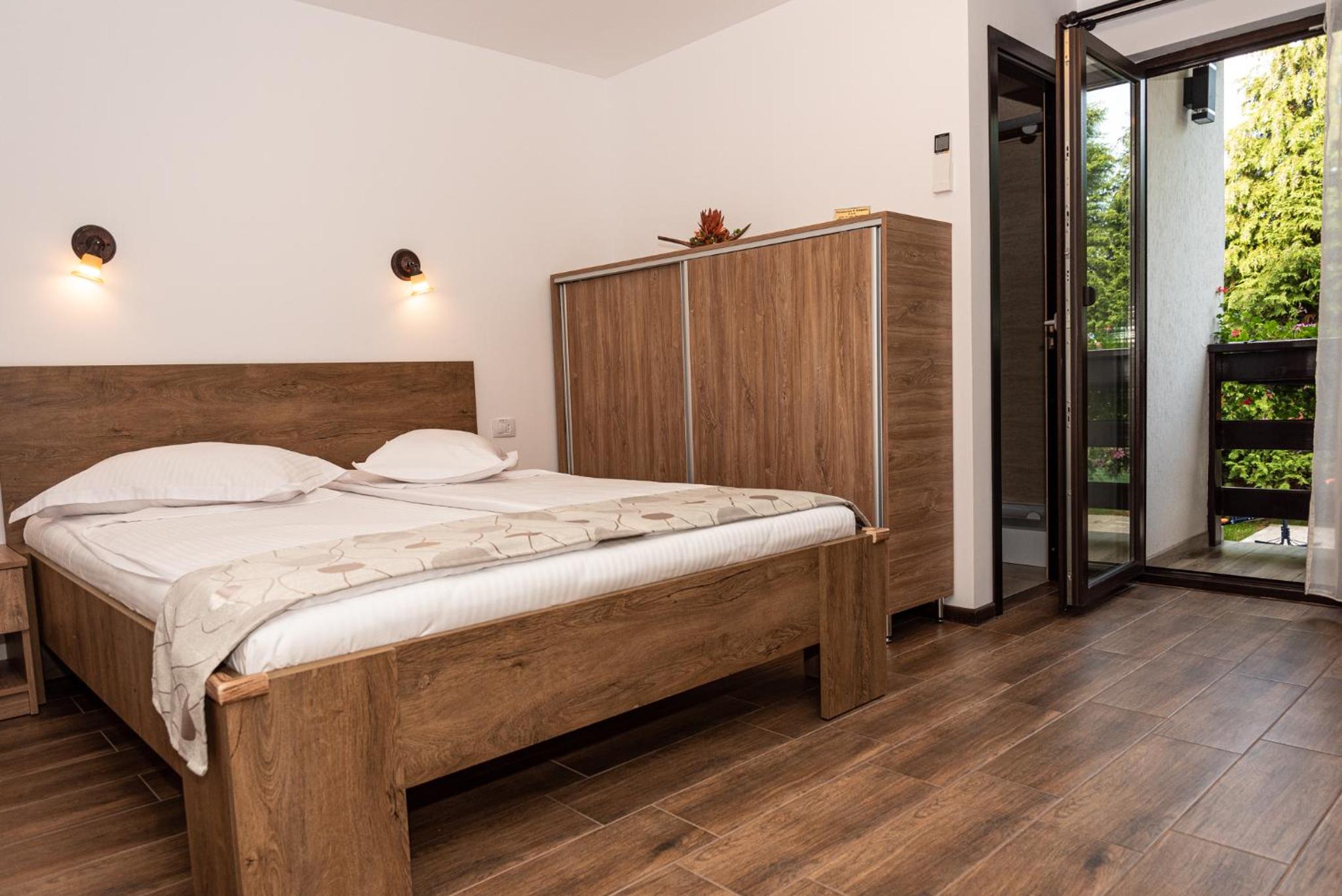 Standard Double Room - Photo 1