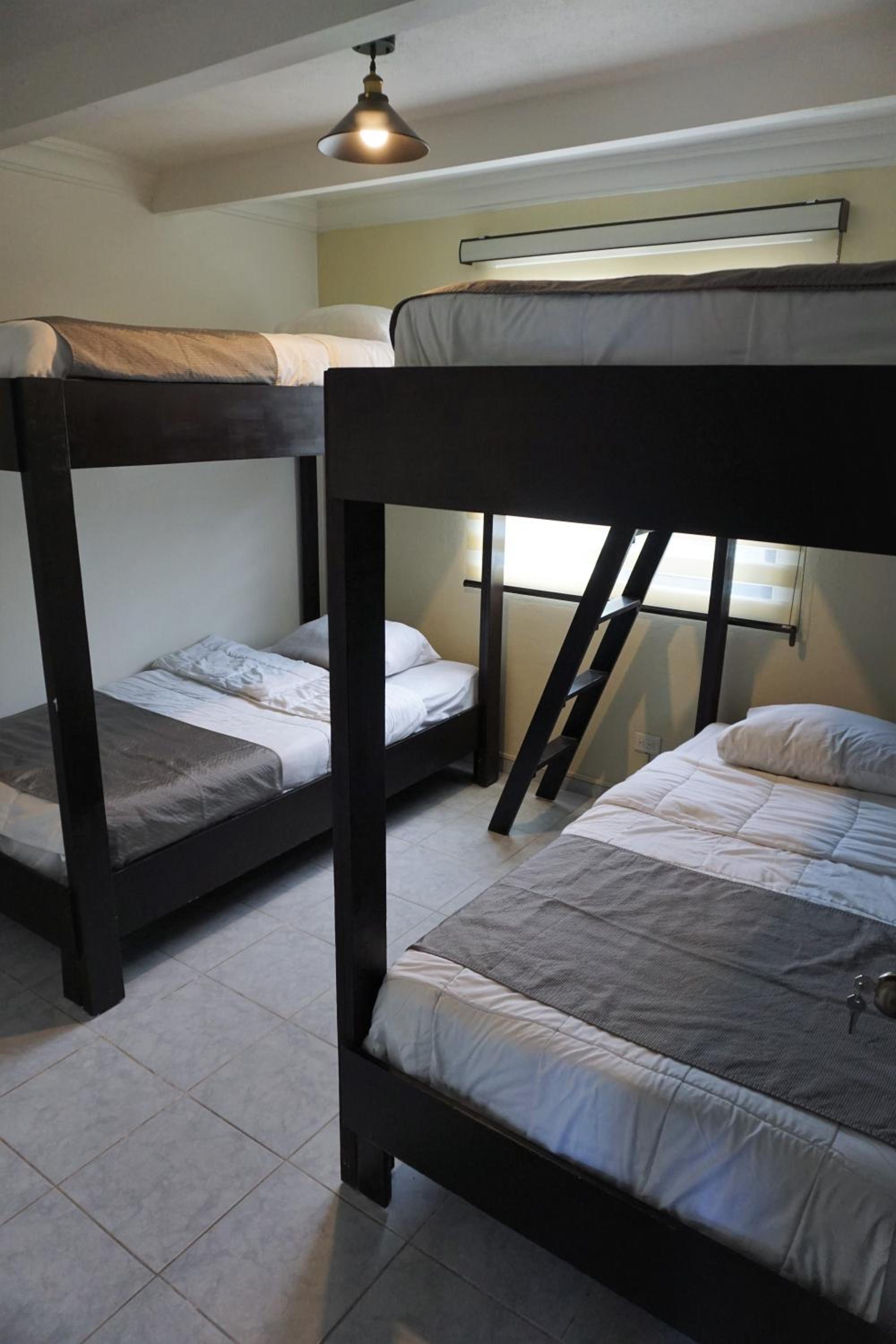 Bed in 4-Bed Mixed Dormitory Room photo 1