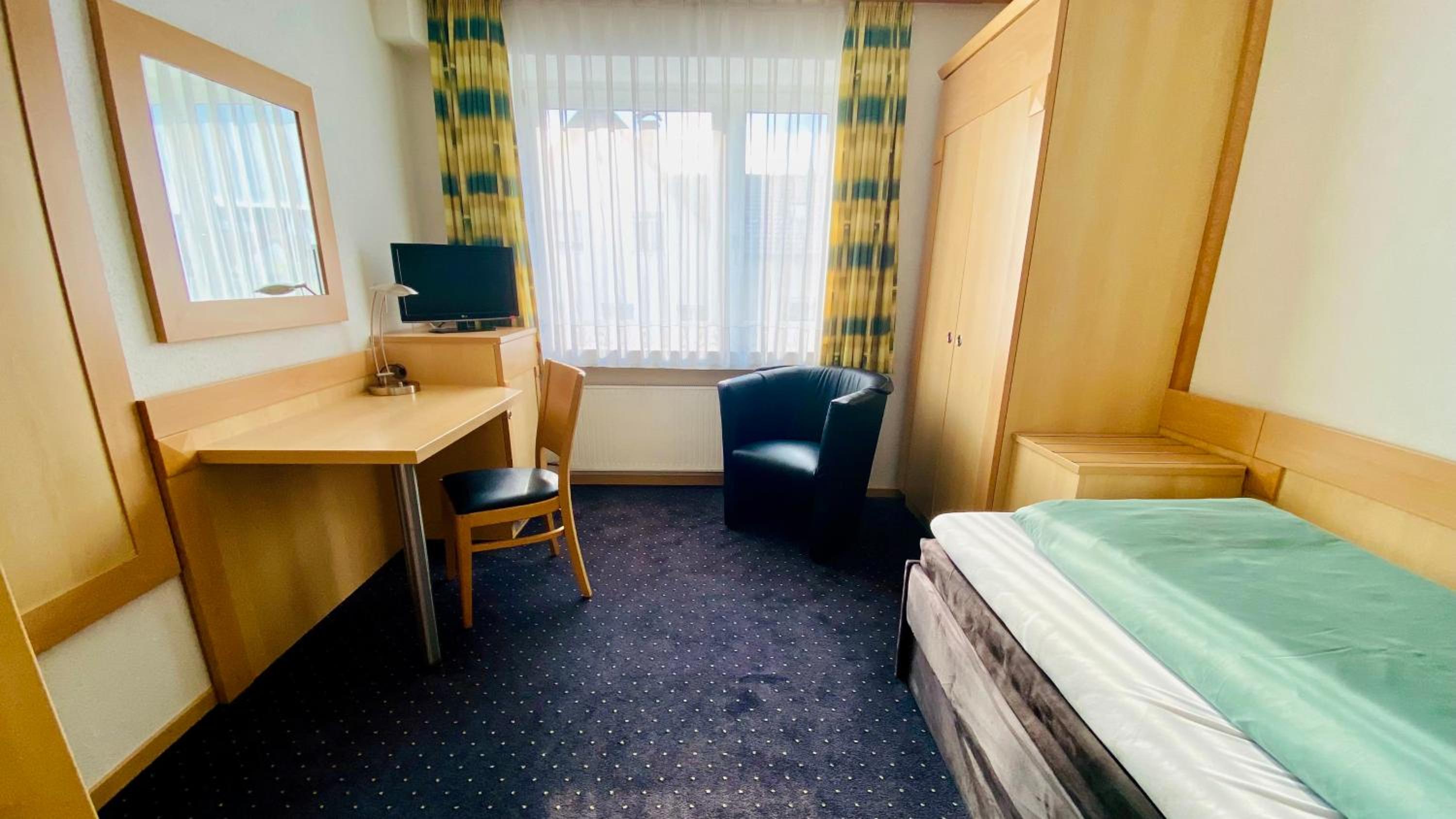 Single Room with Balcony