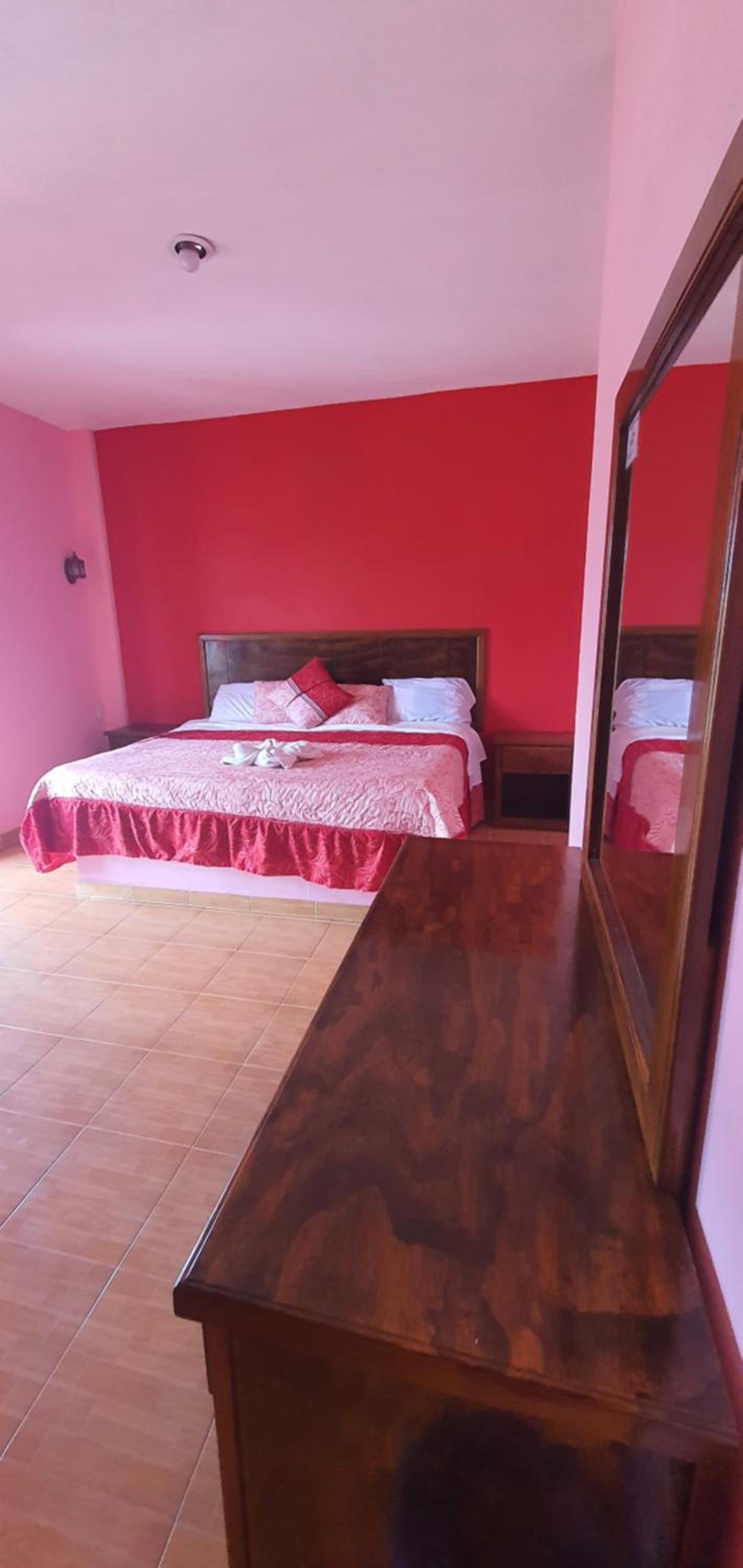Economy Twin Room photo 2
