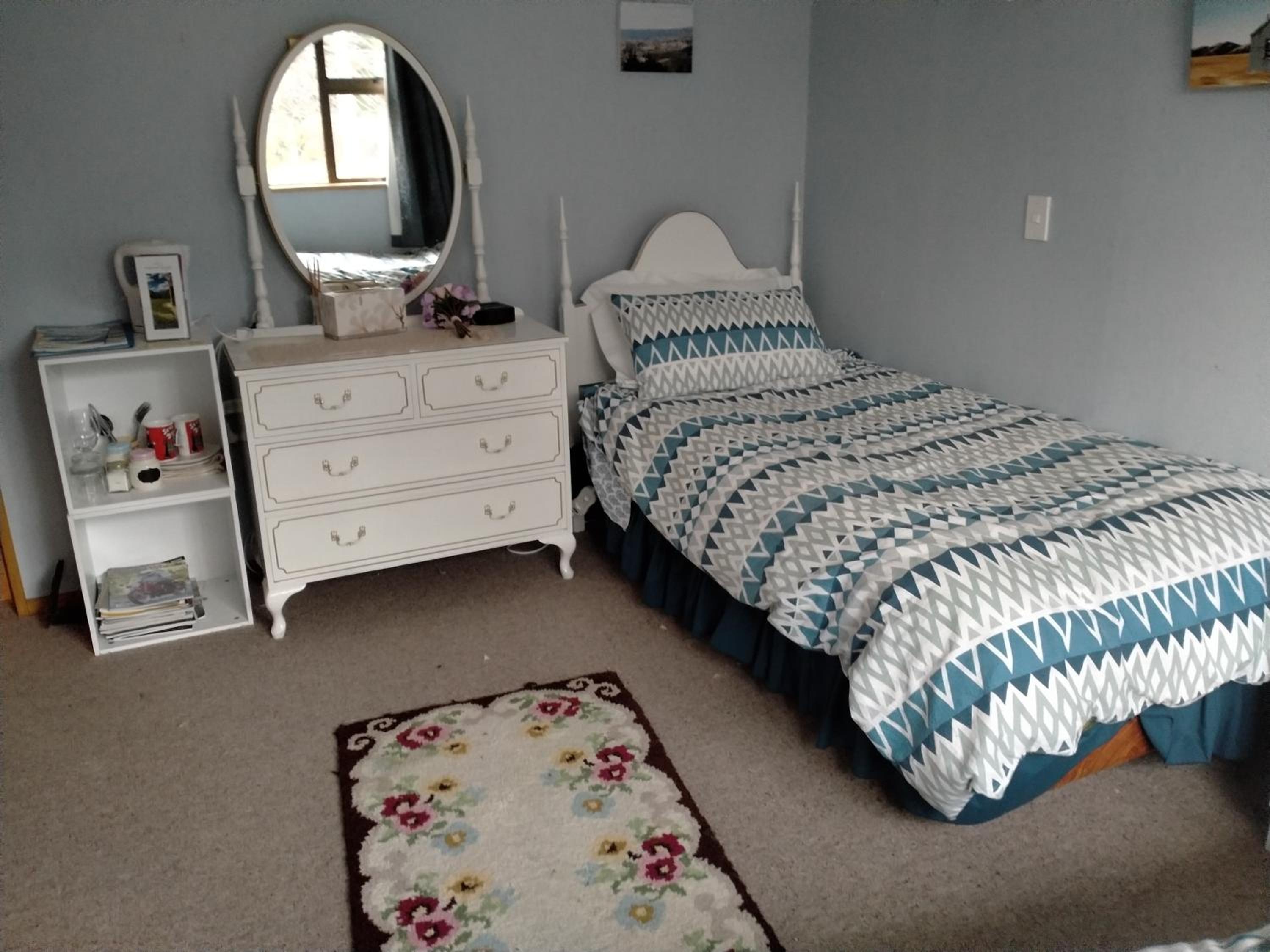 Twin Room with Shared Bathroom photo 1