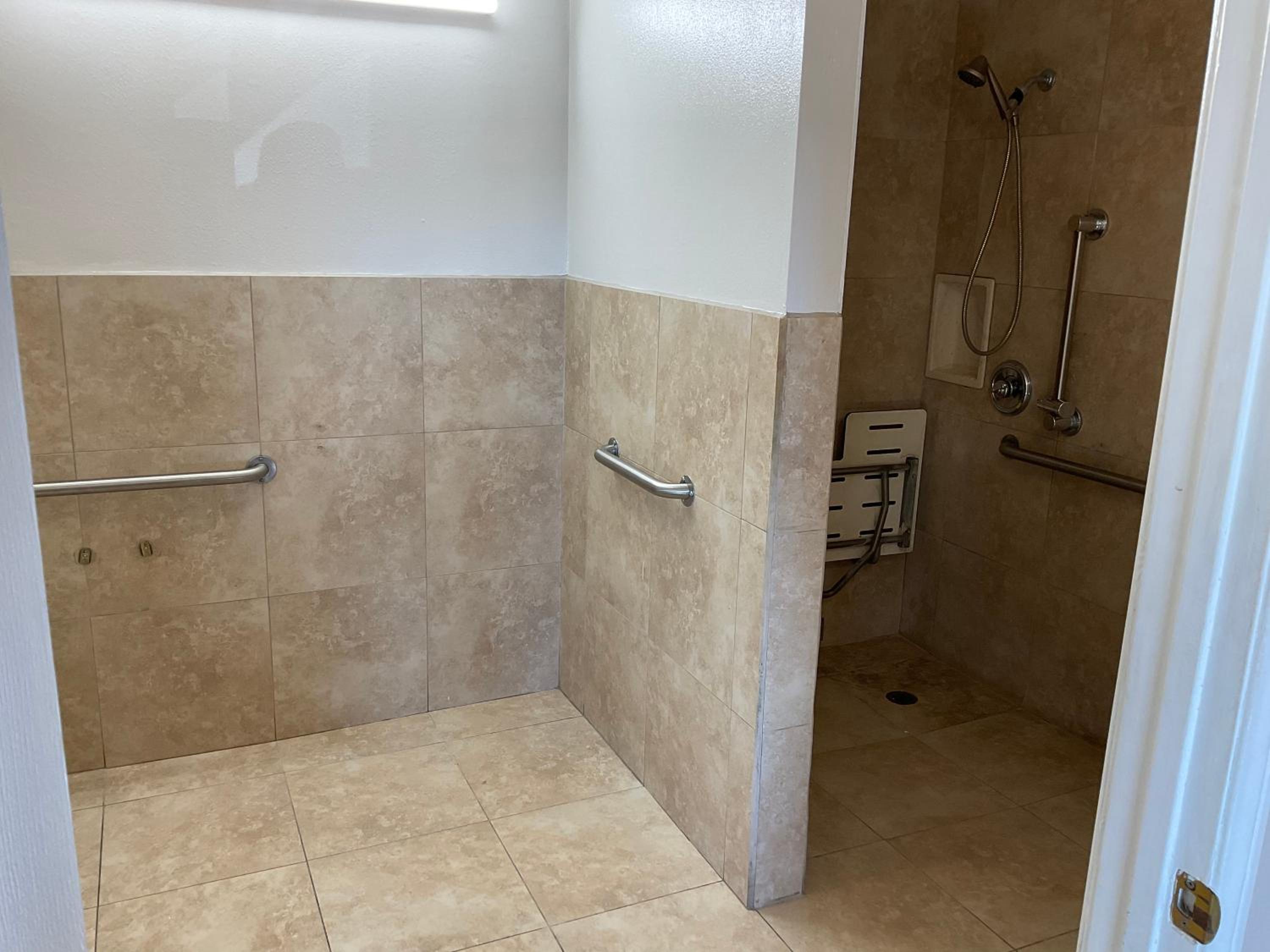 Single Room - Disability Access photo 2