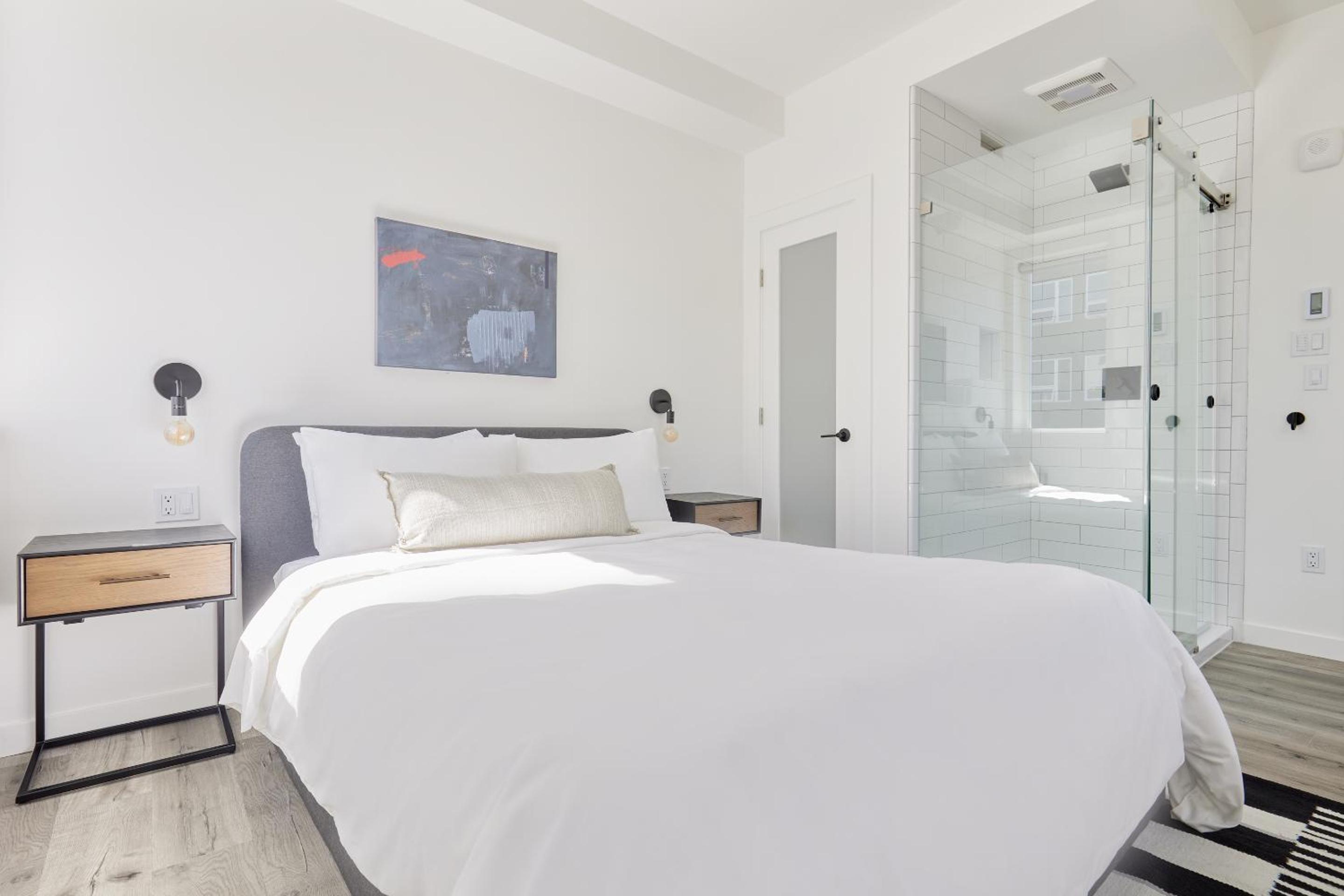 Urban Double Room photo 3