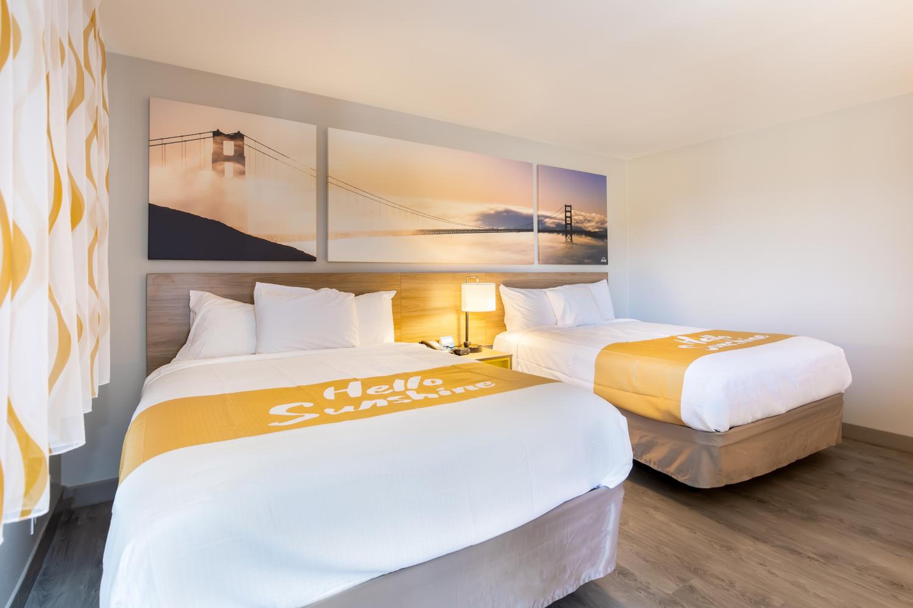 Queen Room with Two Queen Beds - Non-Smoking - Photo 1