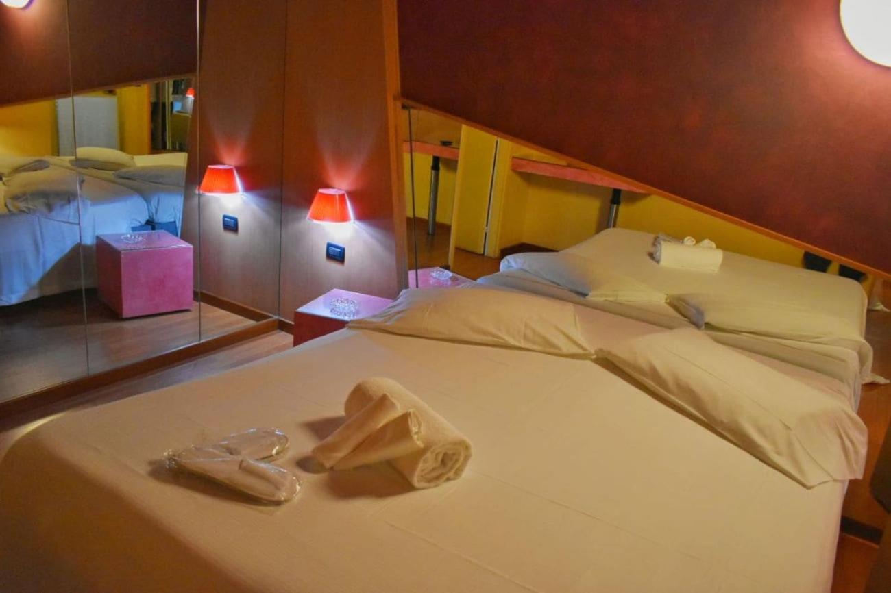 Economy Double Room photo 2