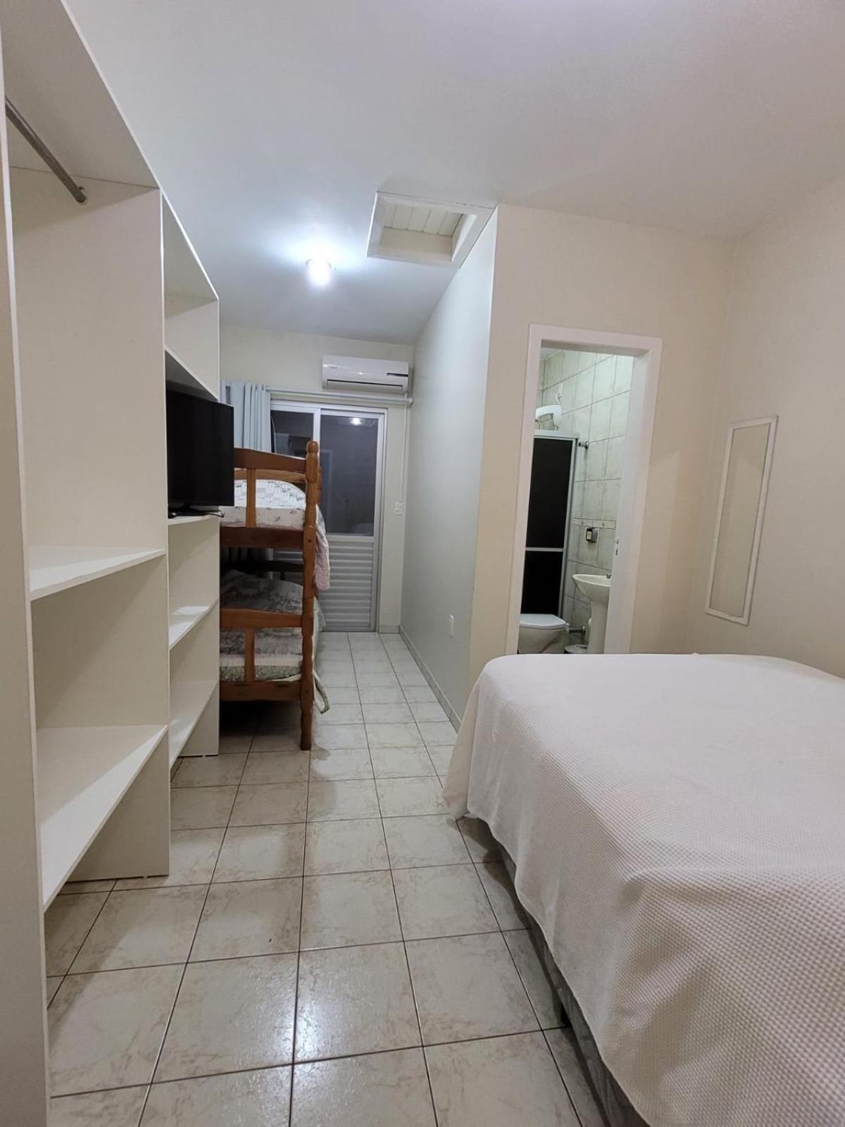 Quadruple Room with Balcony - Photo 1