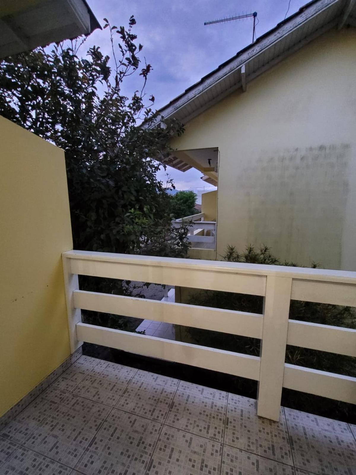 Quadruple Room with Balcony - Photo 4