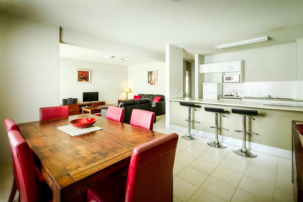 Two-Bedroom Apartment (5 Adults) photo 2