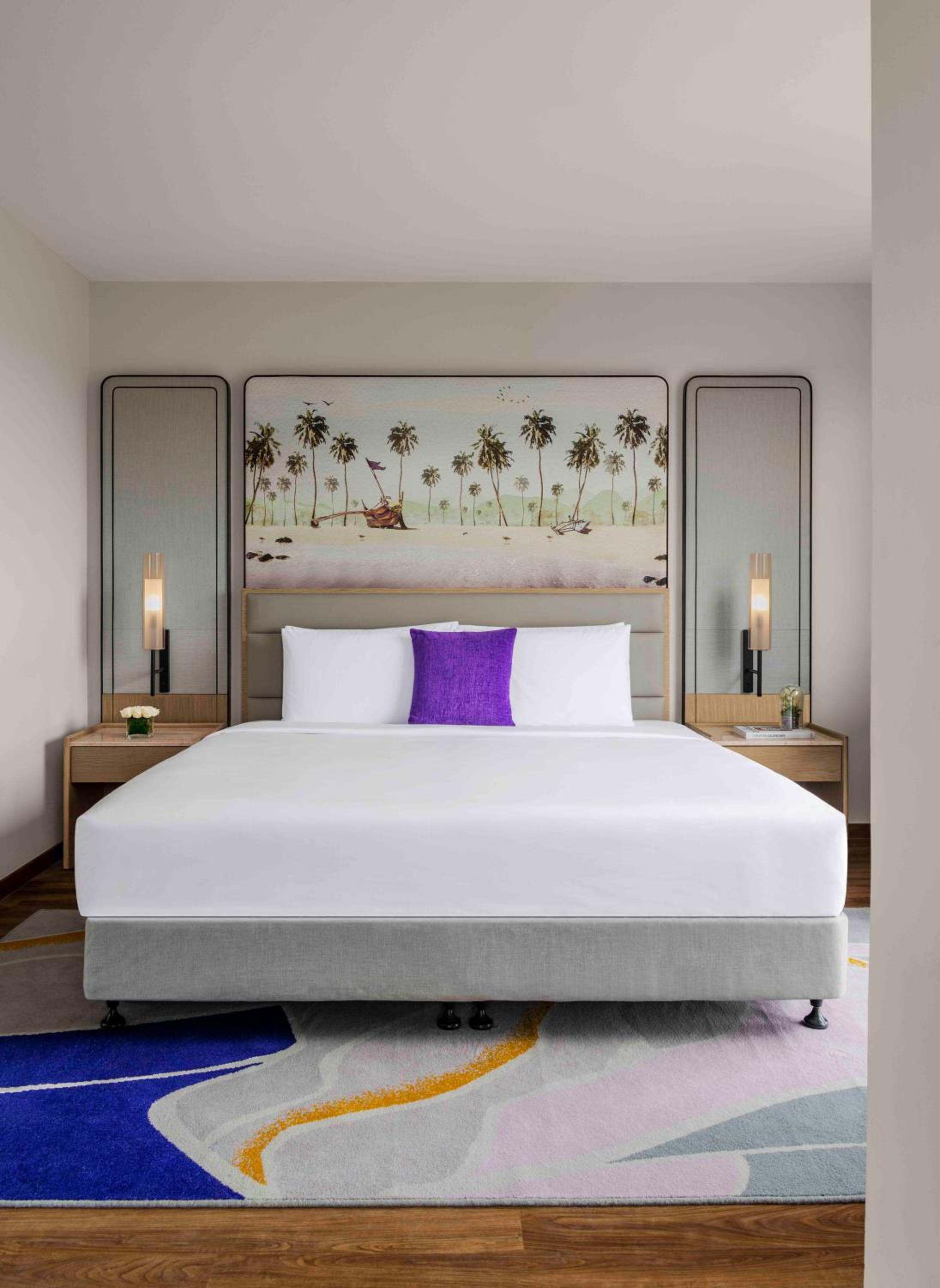 Superior Room king bed - Photo 5