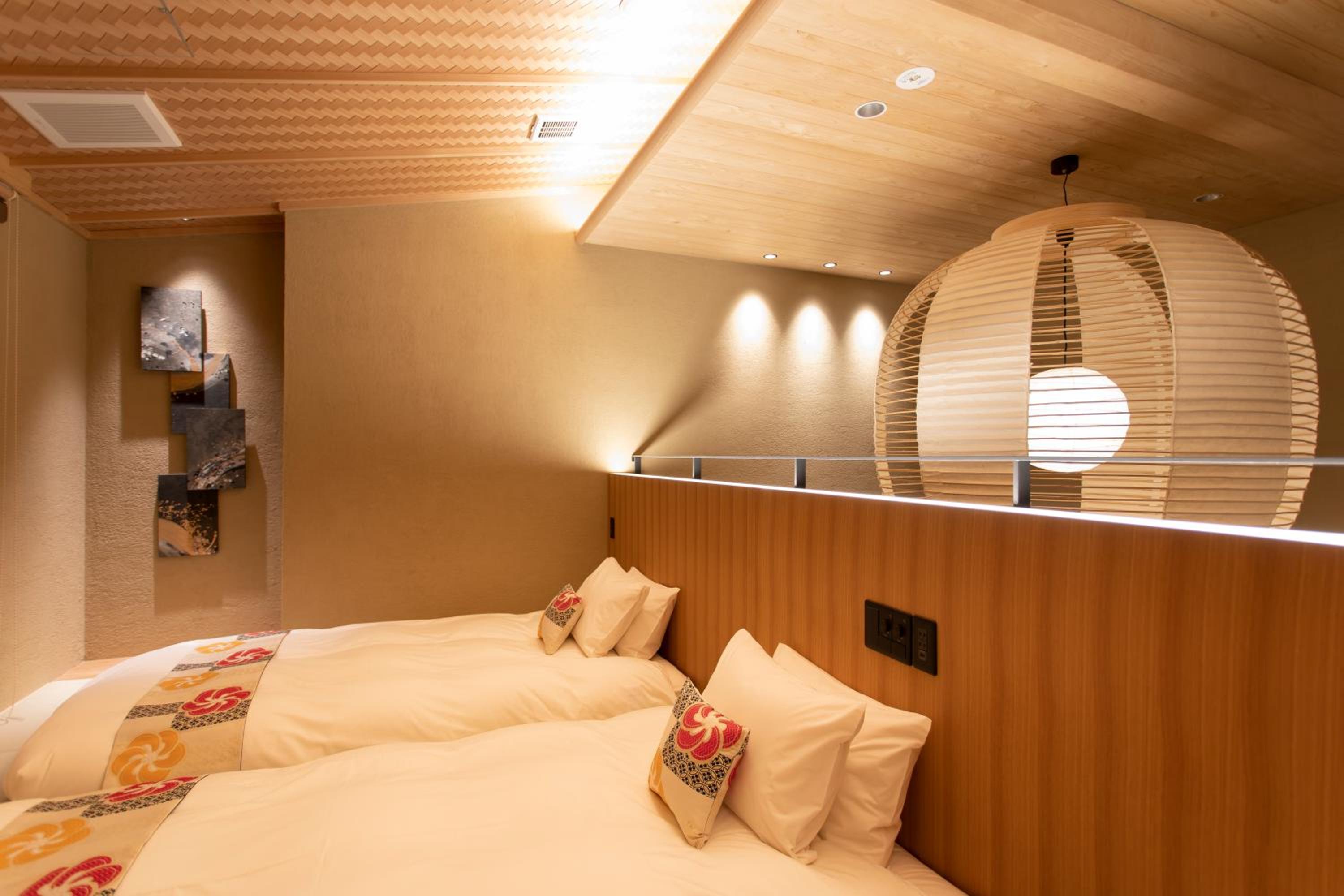 Standard Suite - Non-Smoking - Photo 17