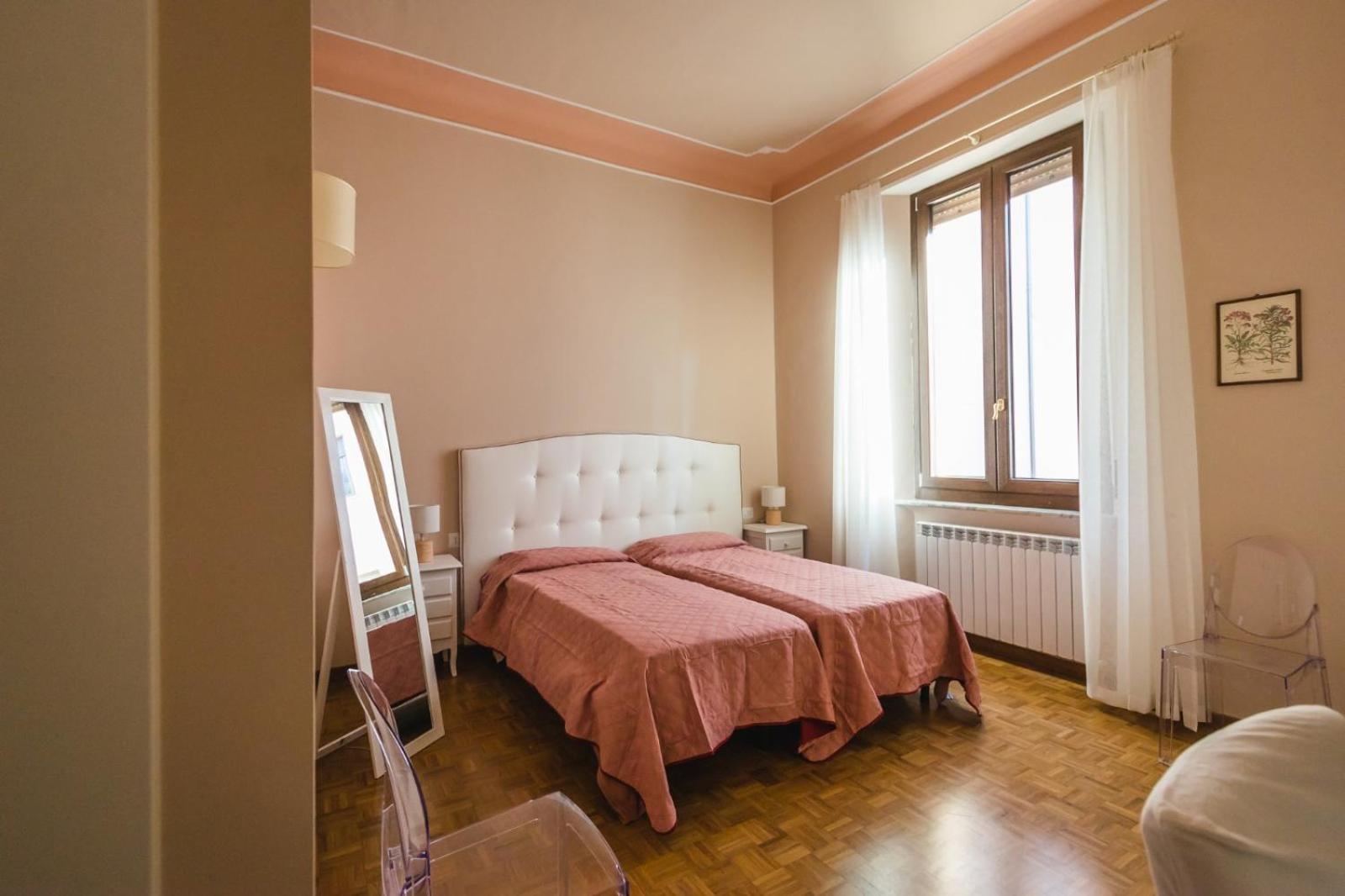 Double Room with Private Bathroom photo 1