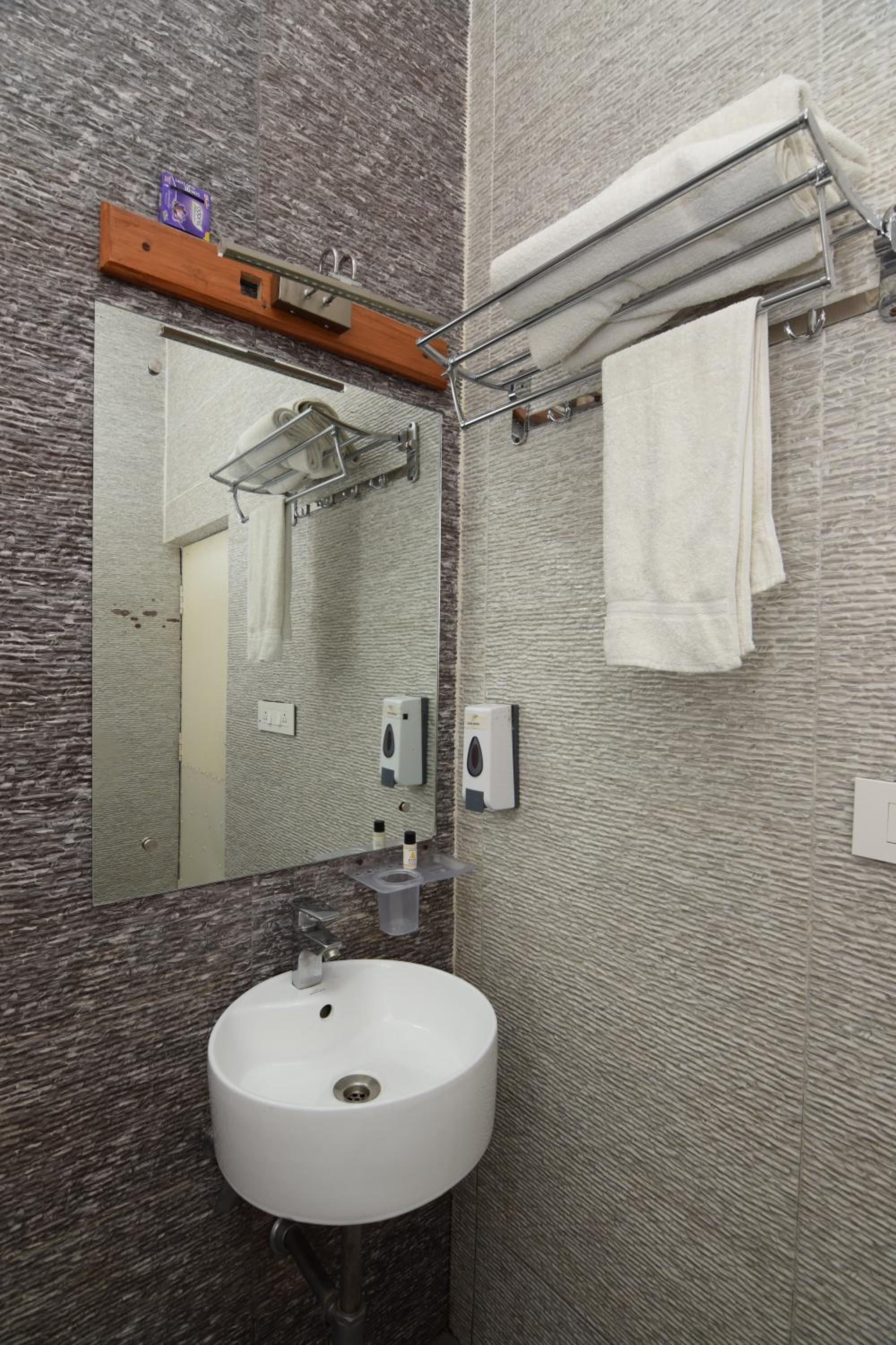 Deluxe room with Garden View photo 2