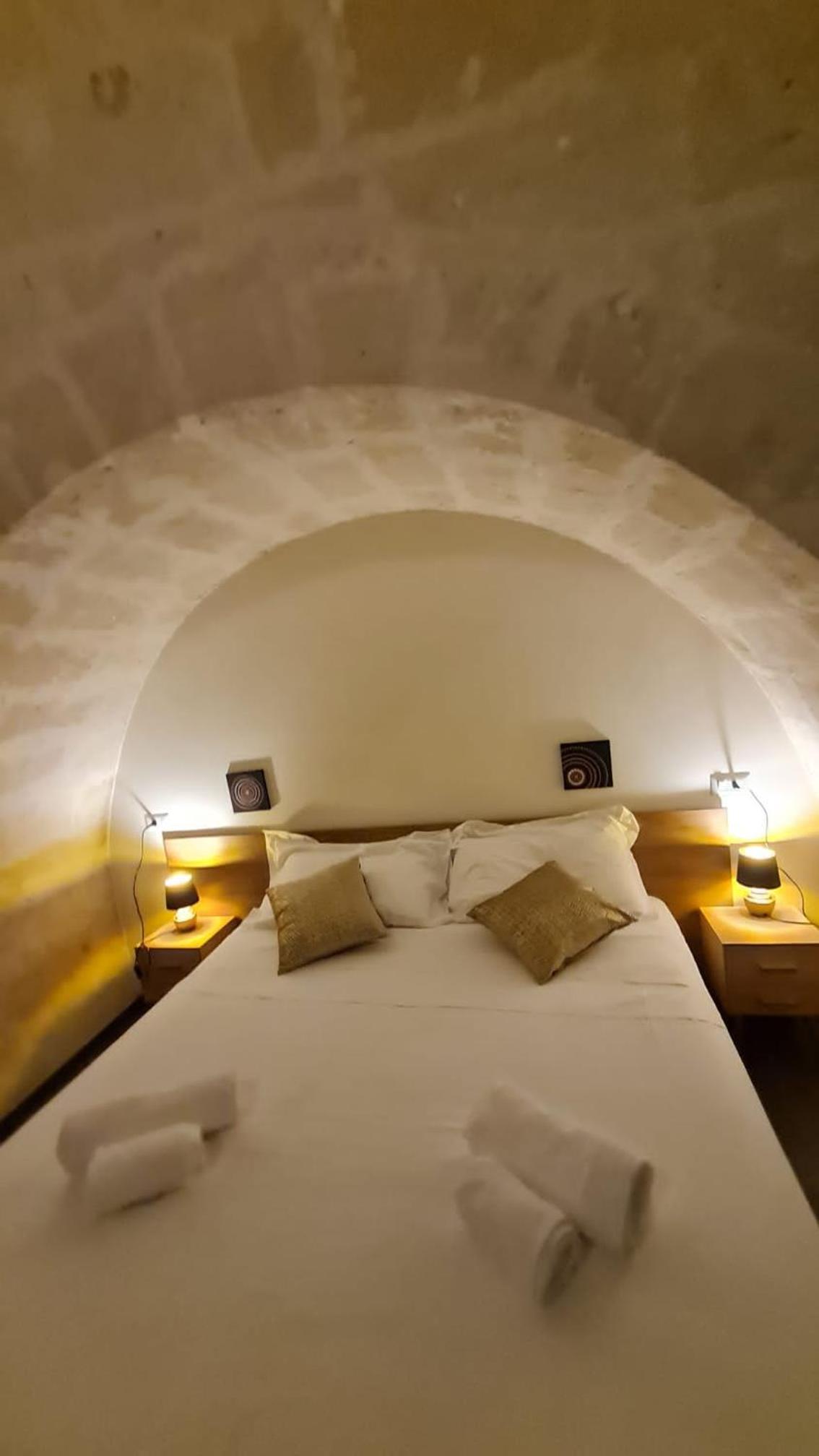 Deluxe Double or Twin Room - Photo 1