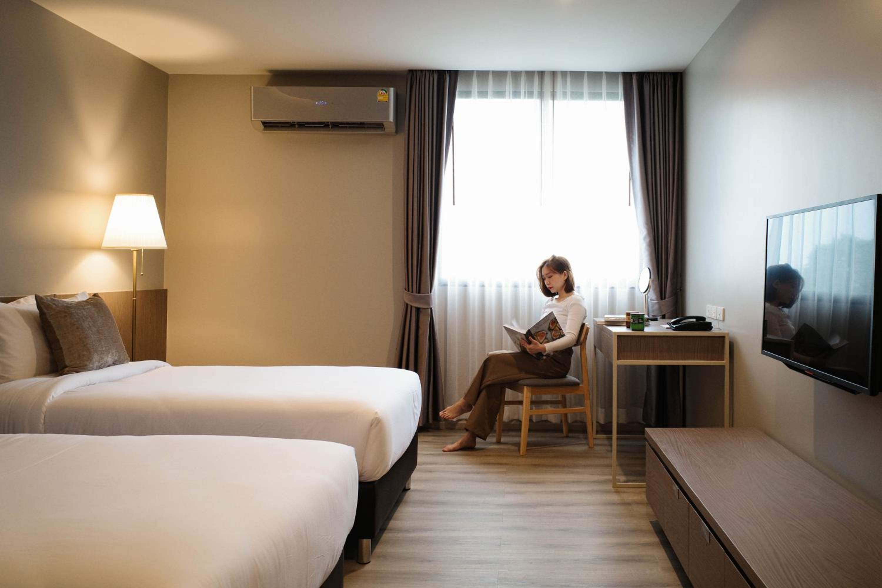 Deluxe Twin Room - Photo 10