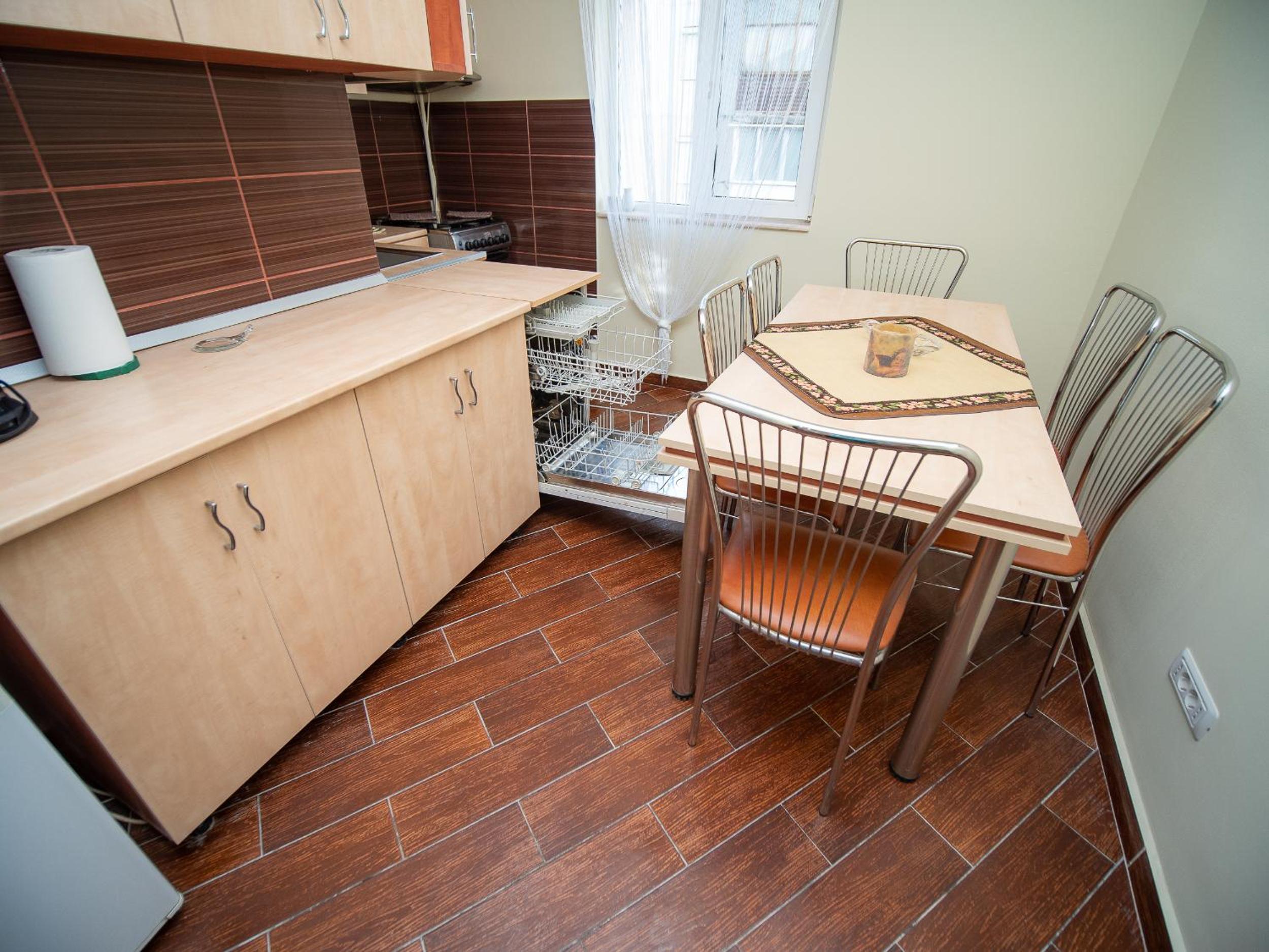 Two-Bedroom Apartment - Photo 2