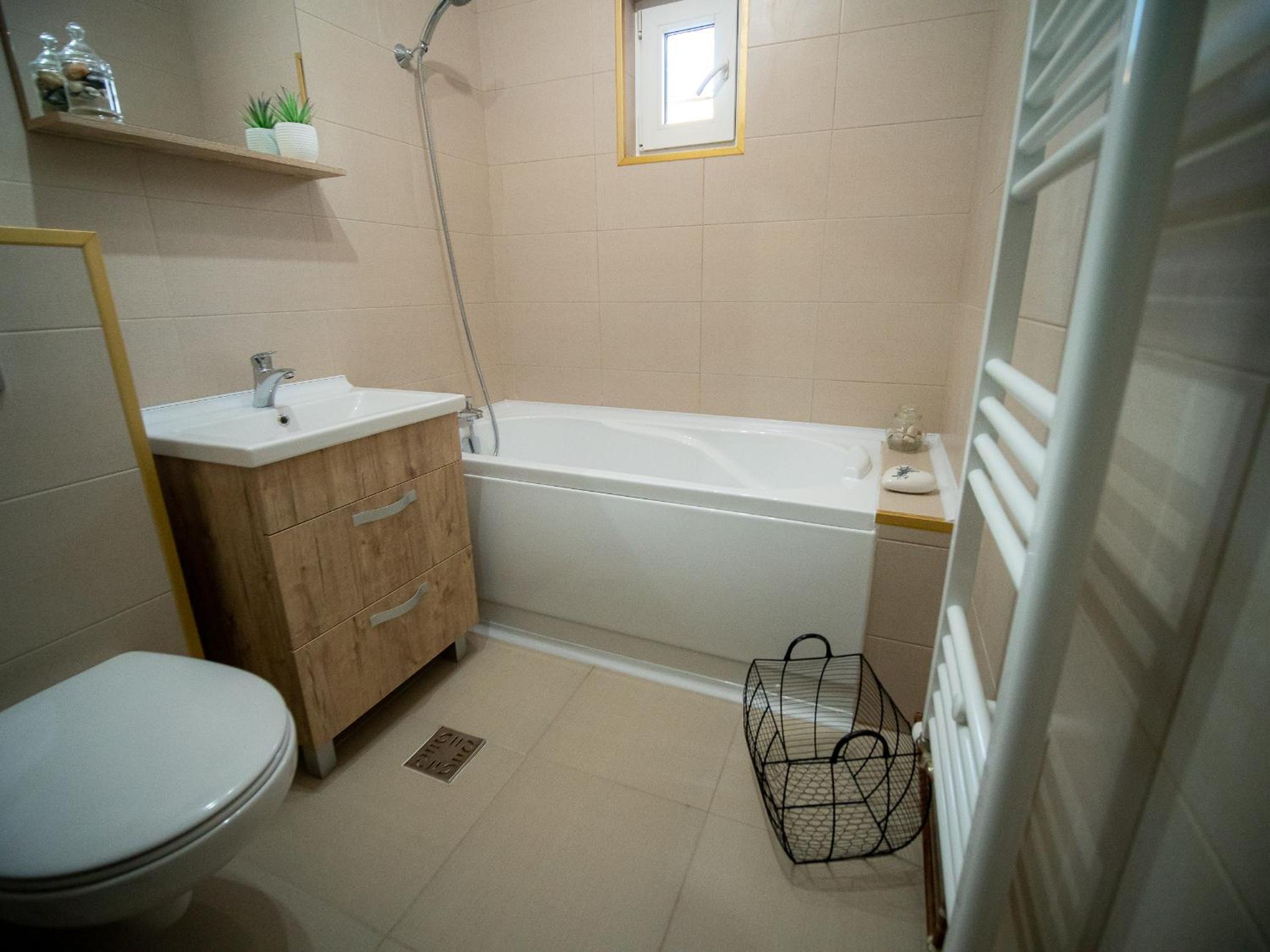 Two-Bedroom Apartment - Photo 4