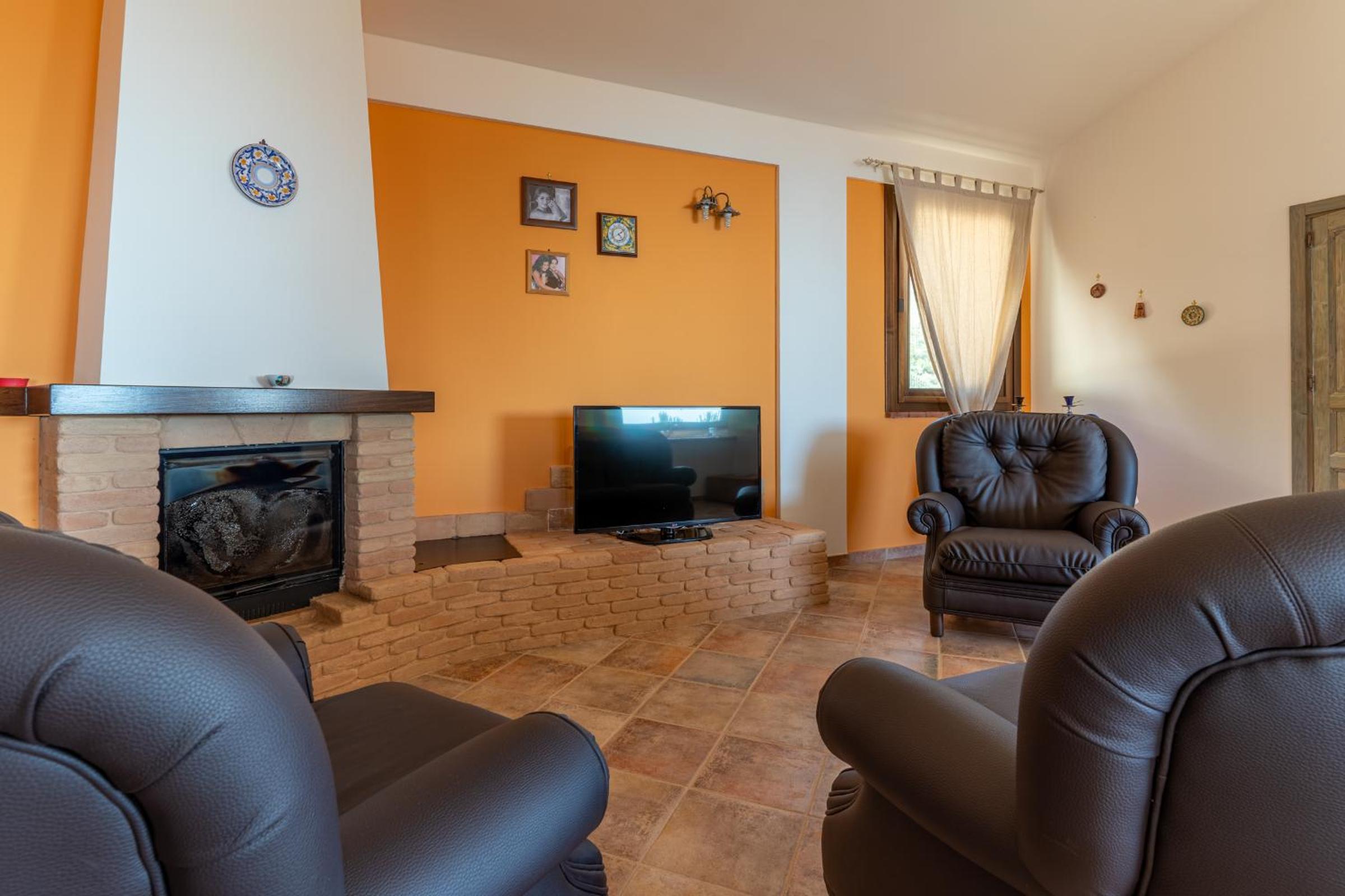Three-Bedroom Villa photo 2