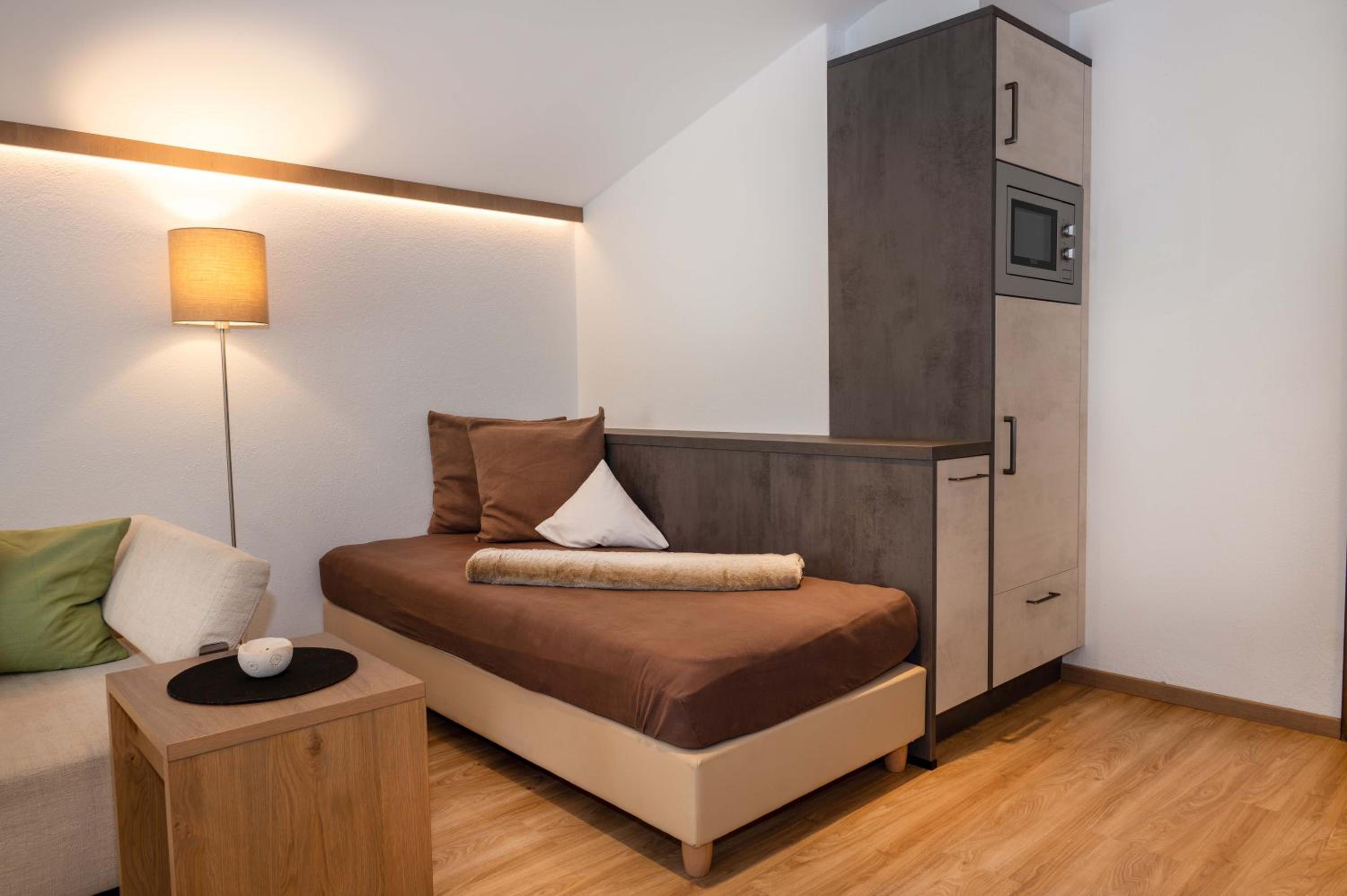 One-Bedroom Apartment photo 2