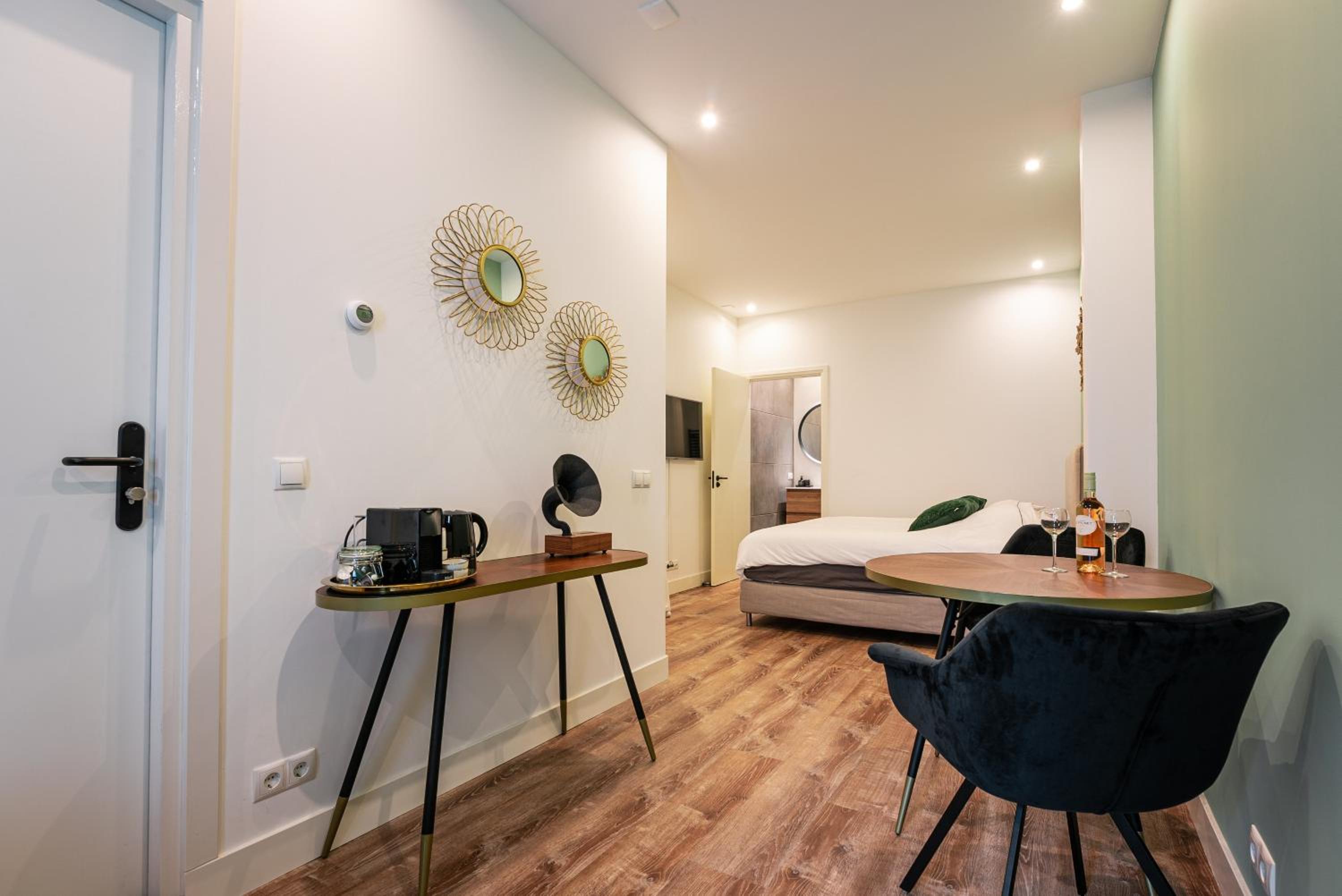 Double Room - Photo 3