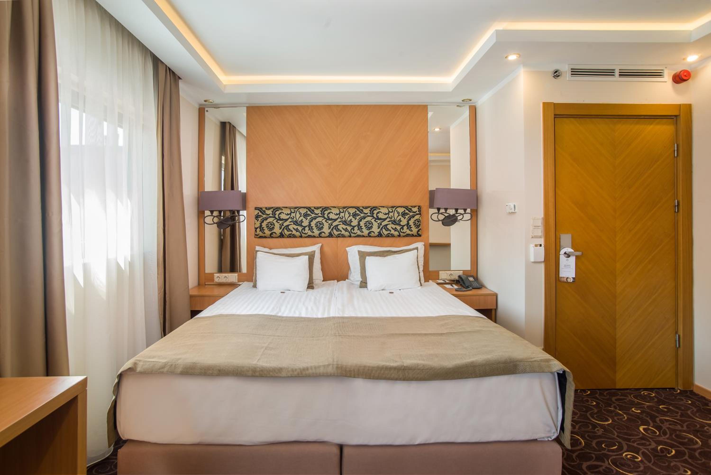 Deluxe Double Room - Photo 6