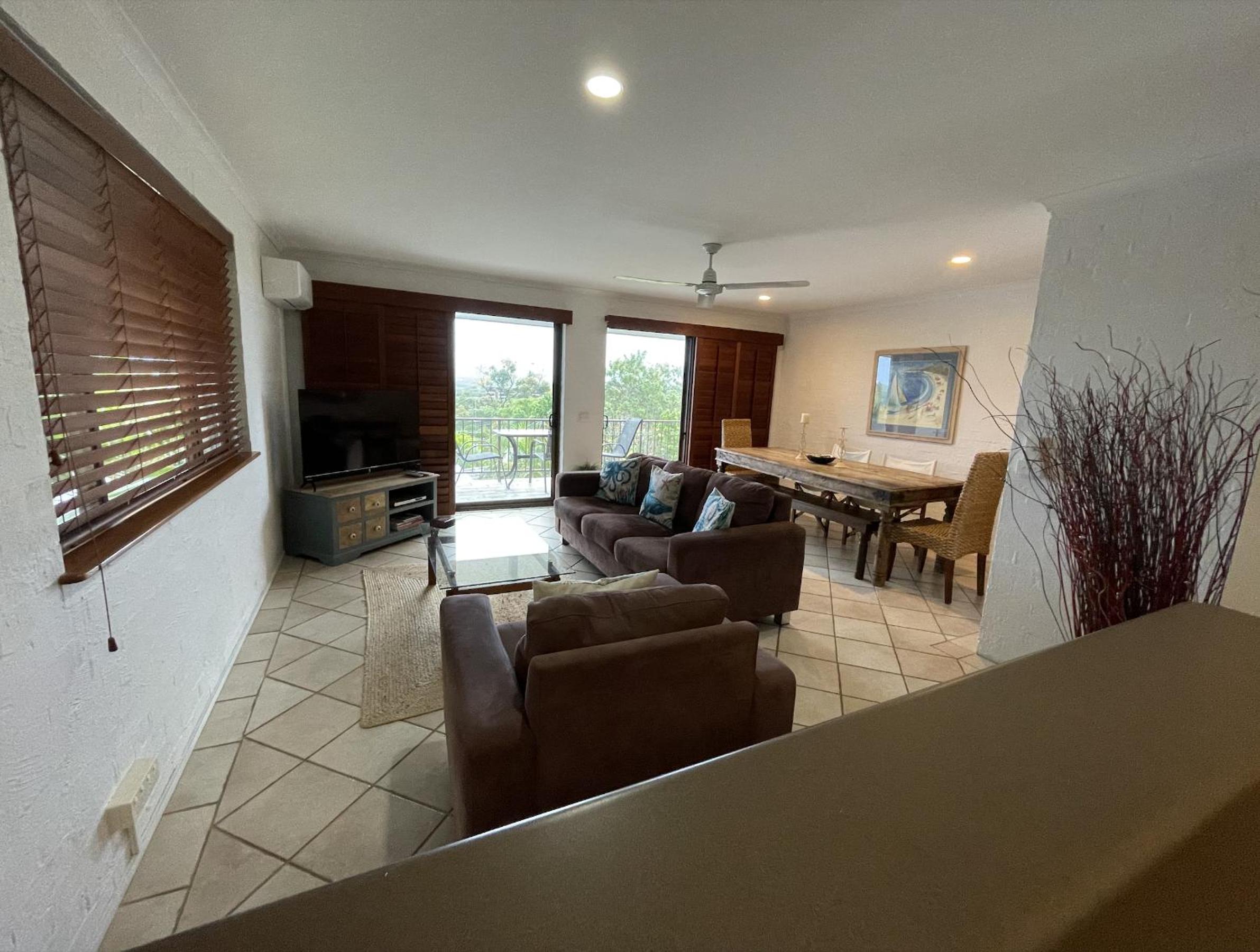 Two-Bedroom Apartment with Balcony photo 3