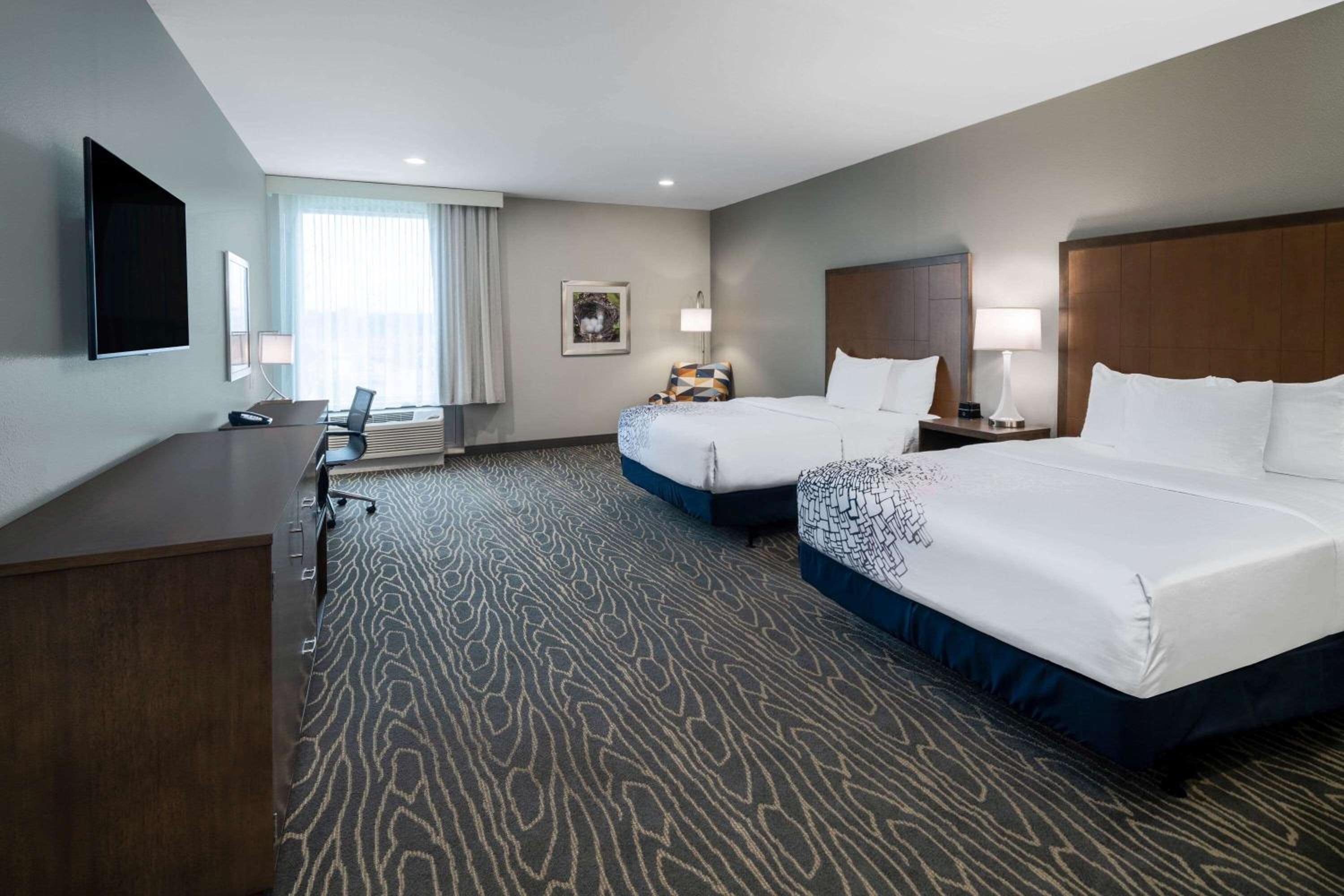 Queen Room with Two Queen Beds - Mobility and Hearing Impaired Access/Non-Smoking - Photo 1