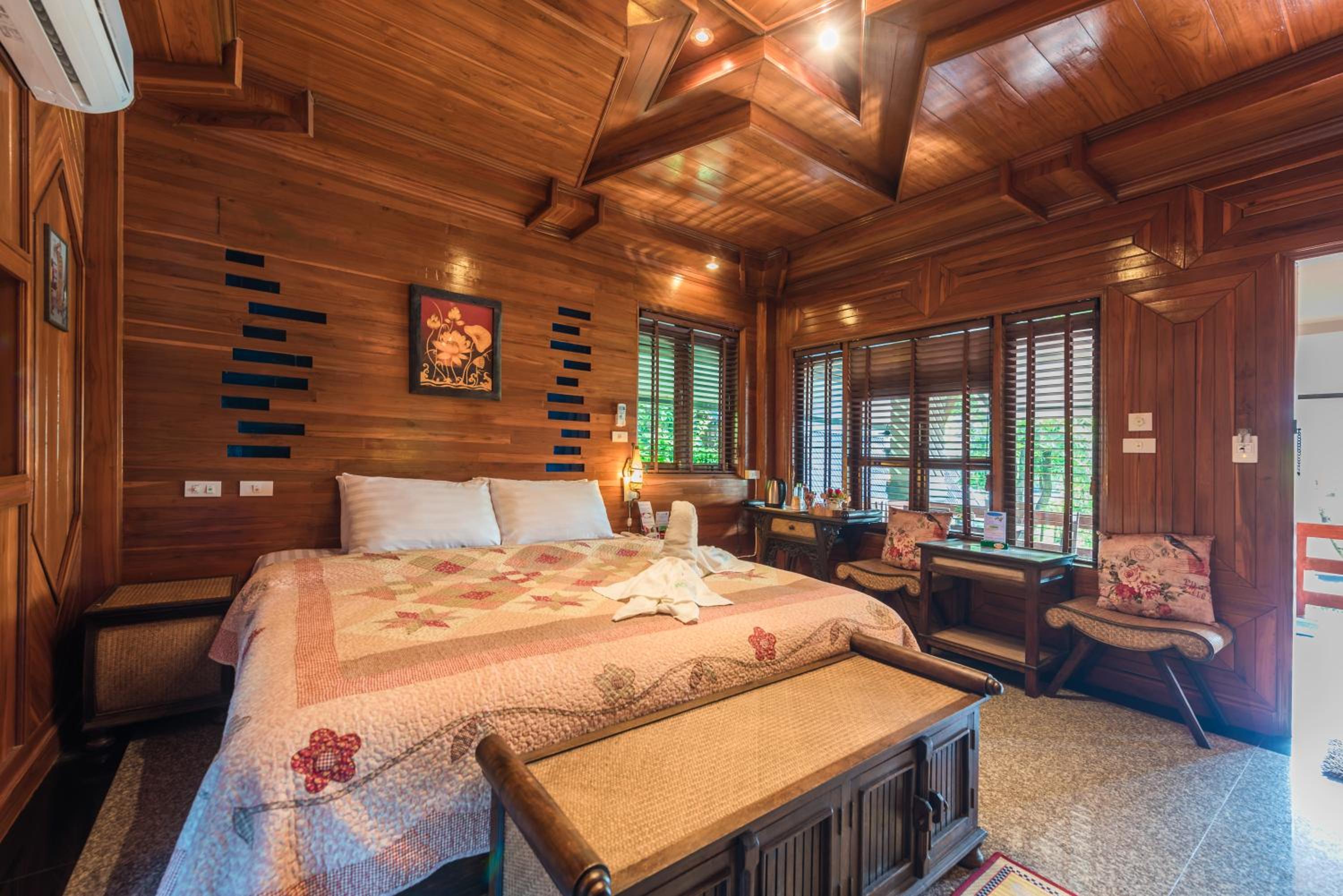 Villa photo 3