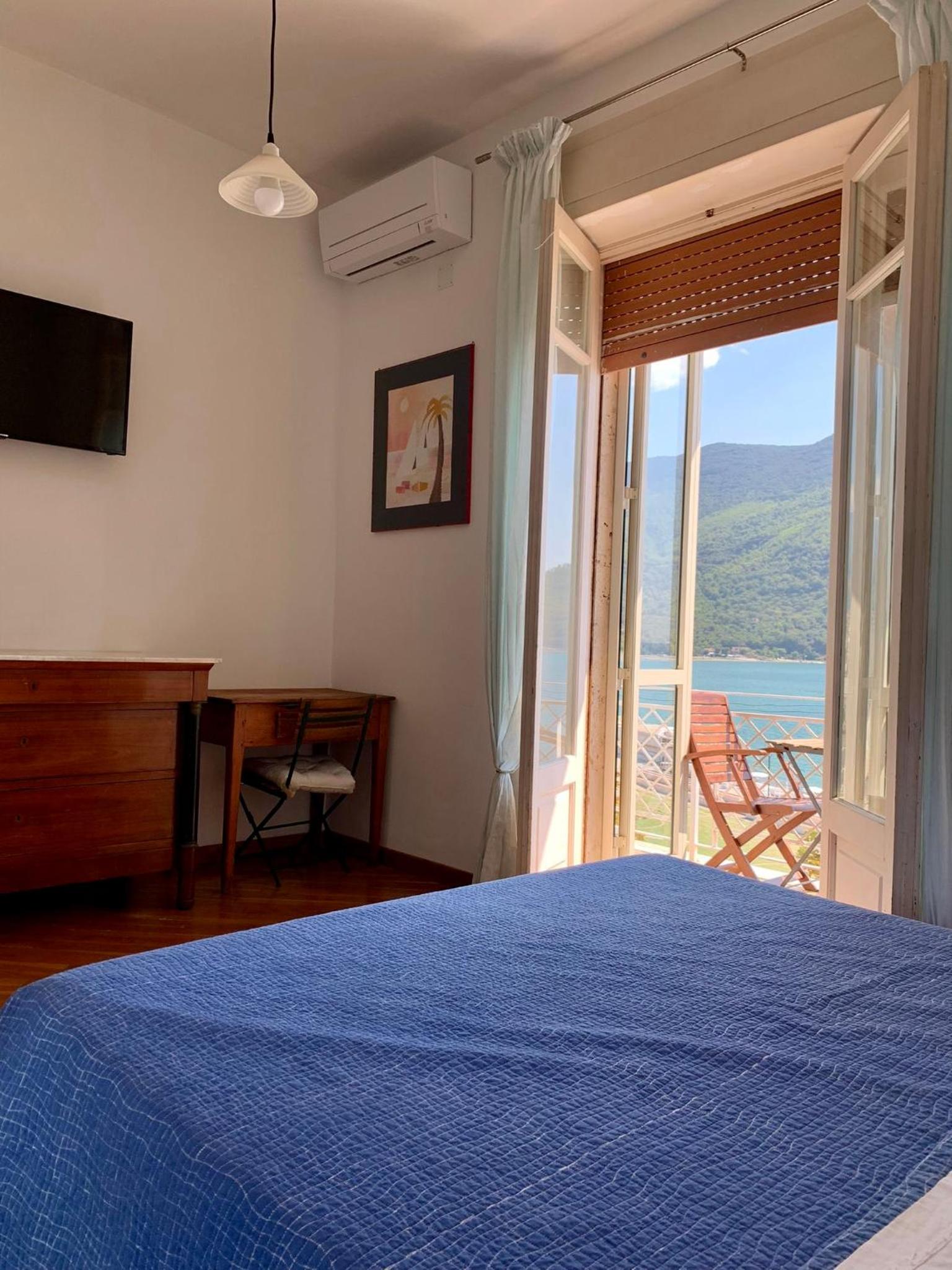 King Room with Sea View photo 3