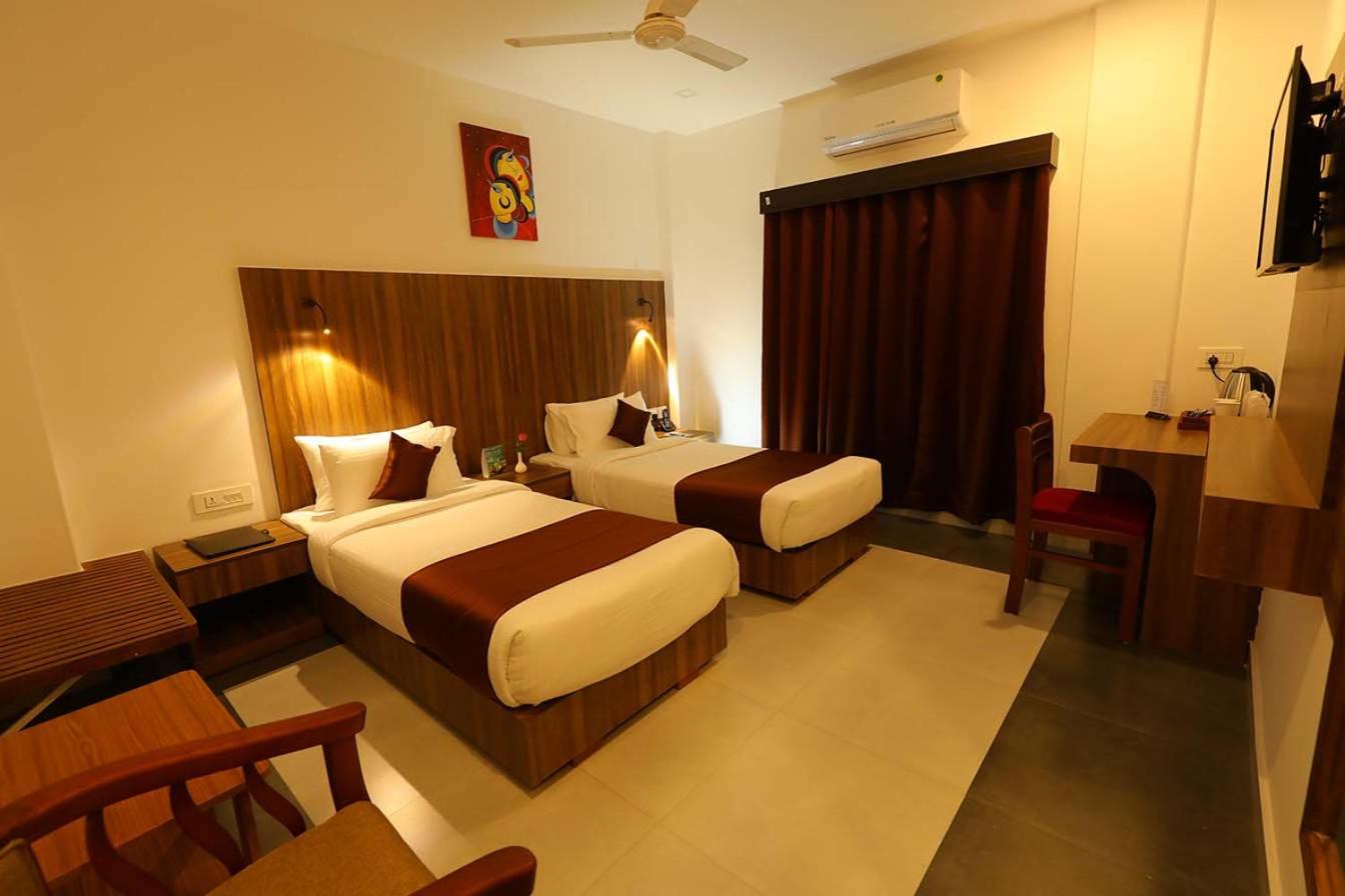 Deluxe Twin Room - Photo 1