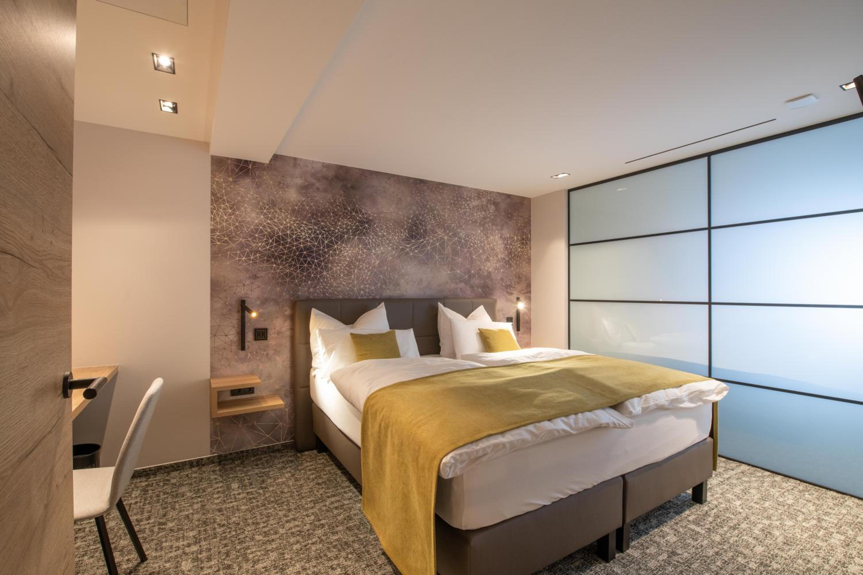 Deluxe Family Suite photo 1