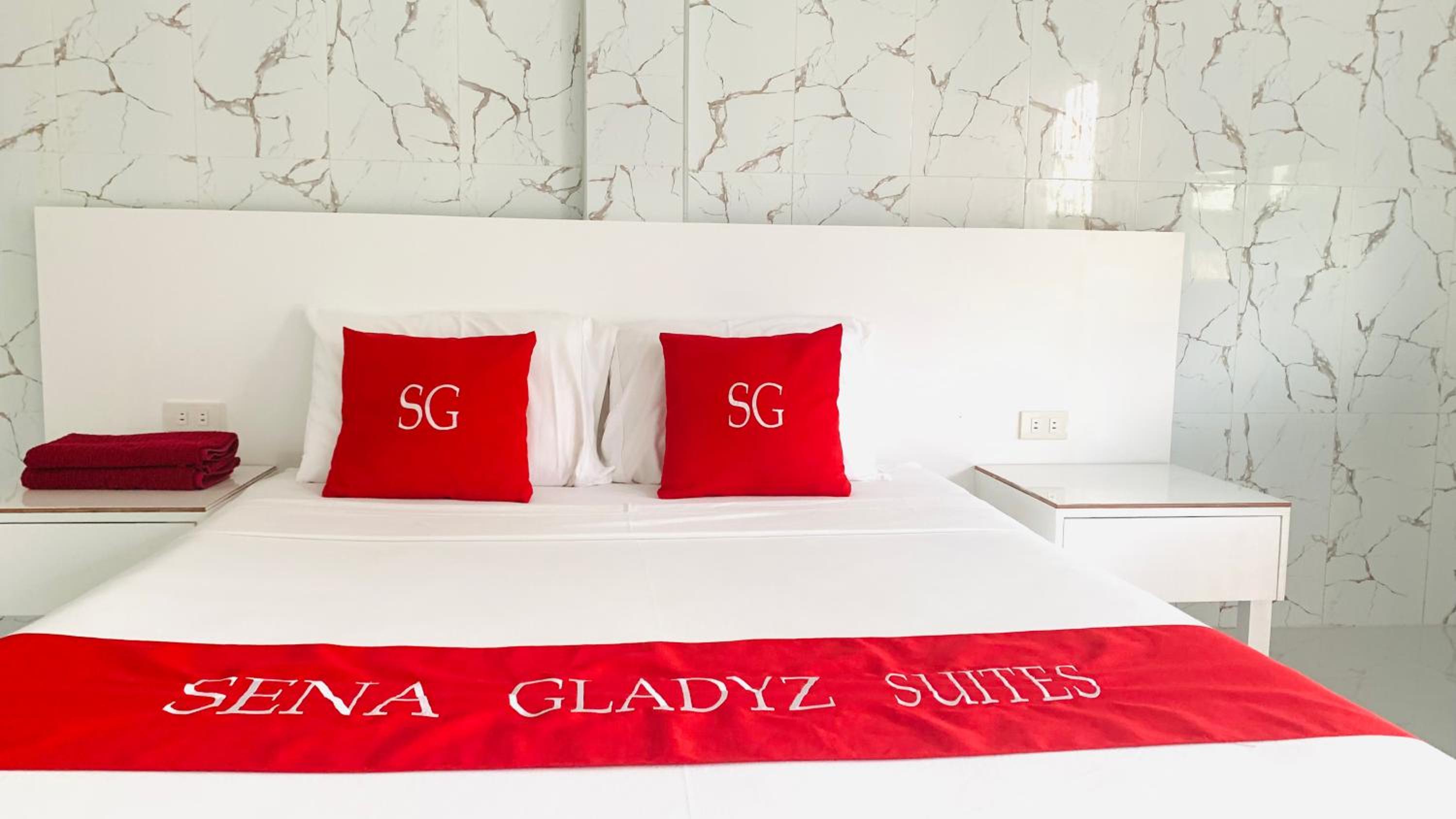 Standard Queen Room - Photo 4