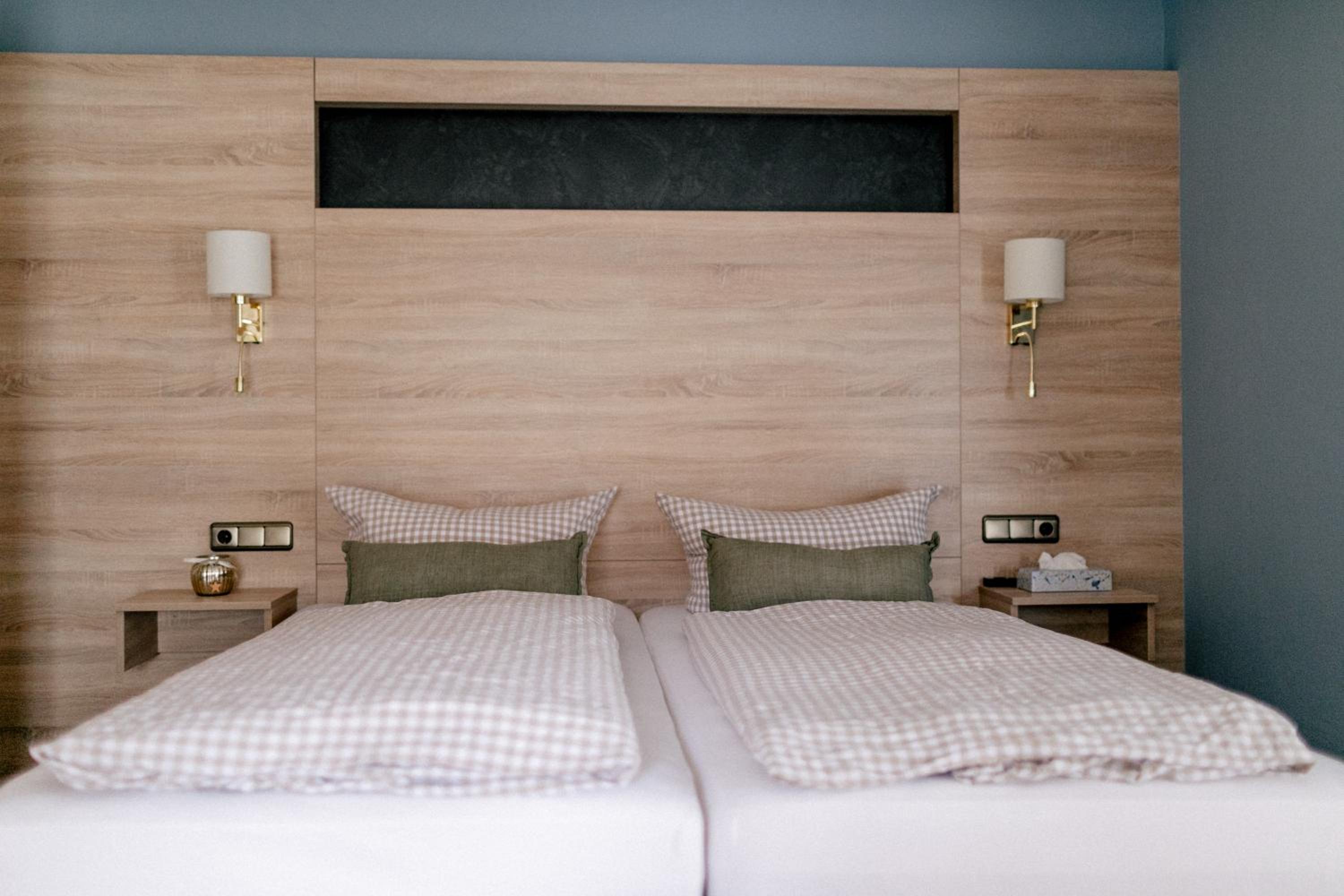 Double Room - Photo 15