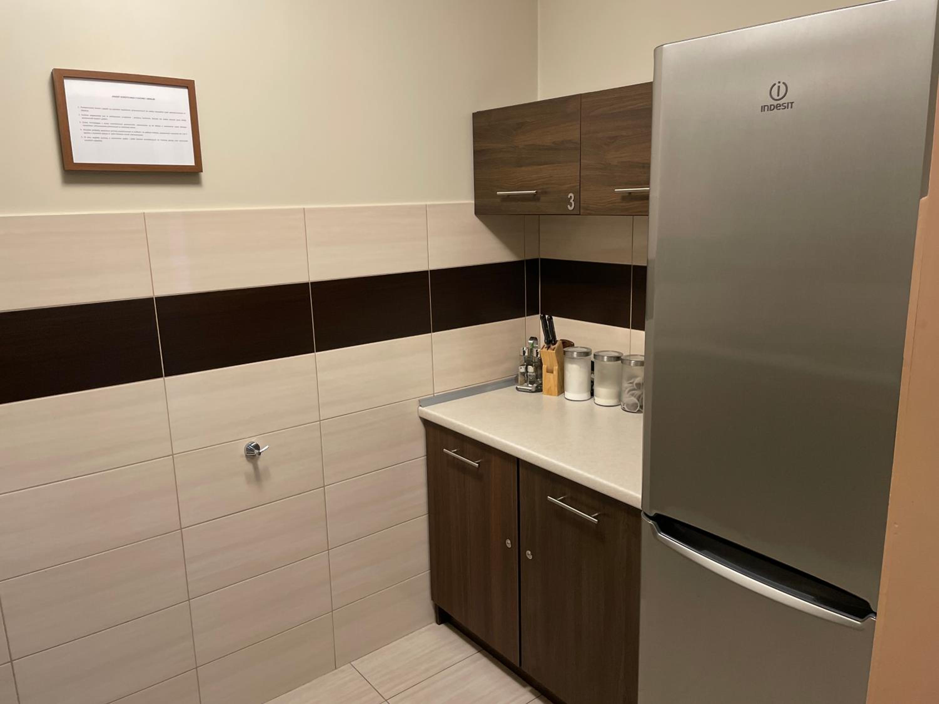 Double Room with Private Bathroom - Photo 9