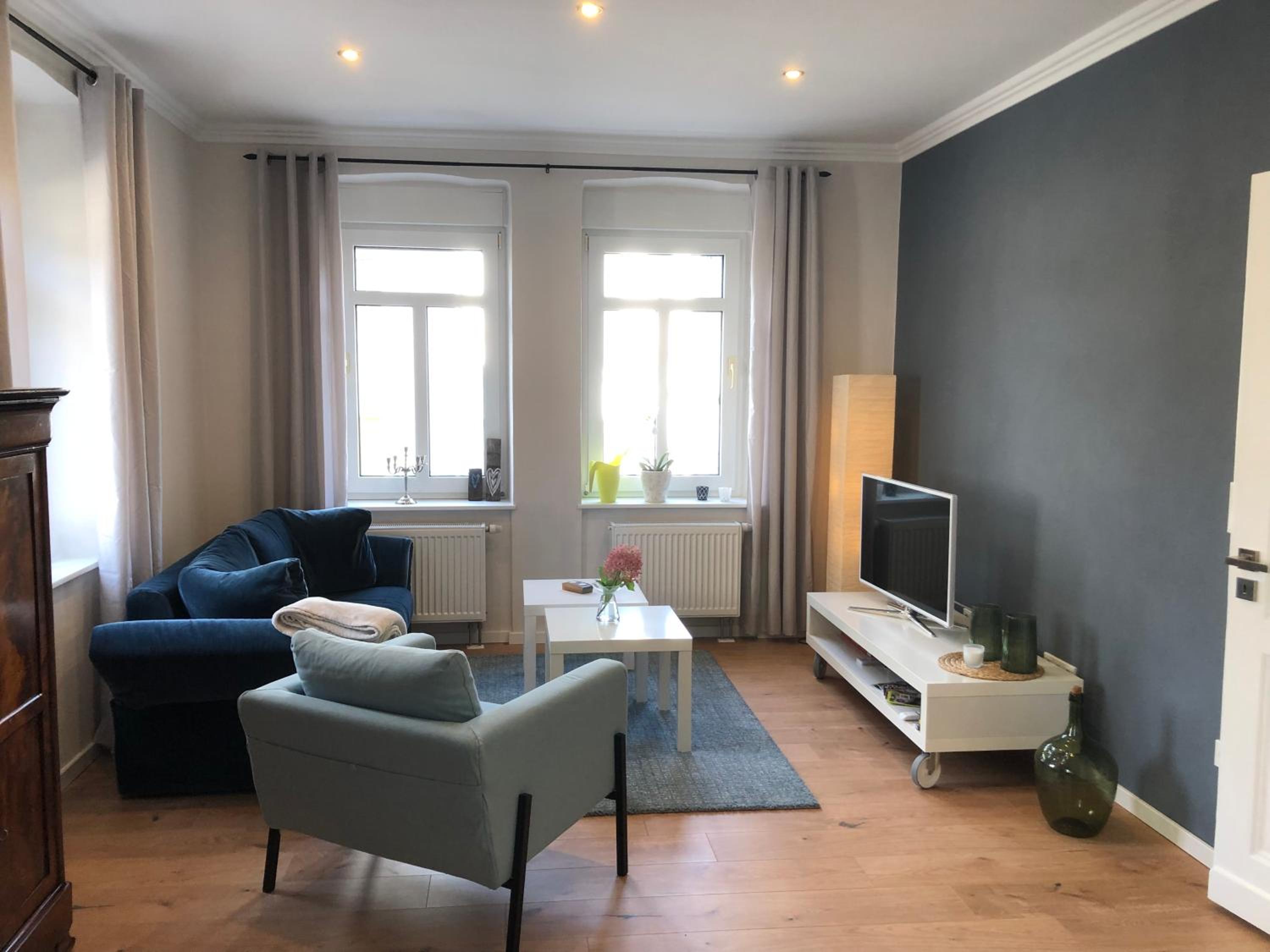 One-Bedroom Apartment photo 1