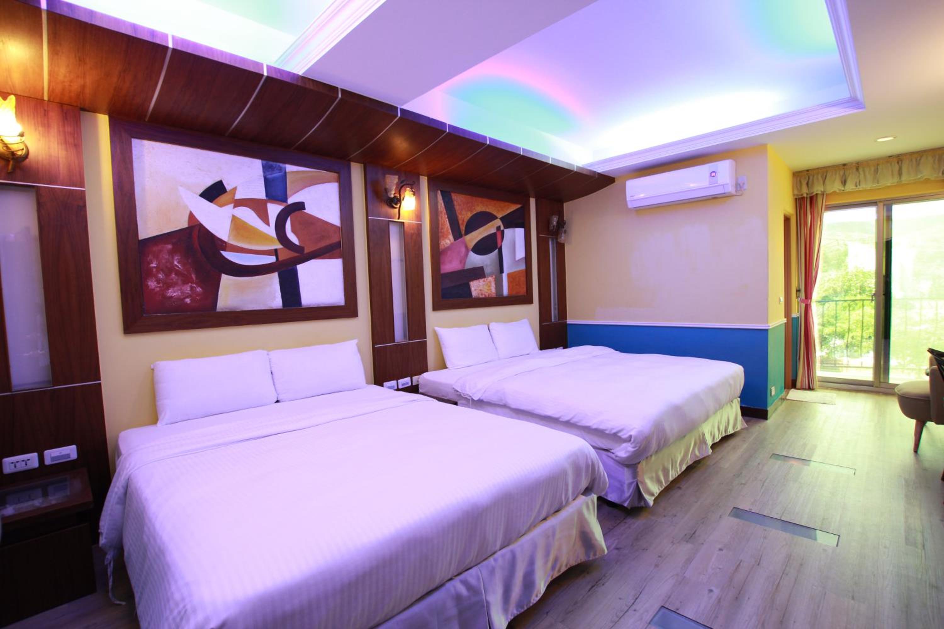 Quadruple Room - Photo 2