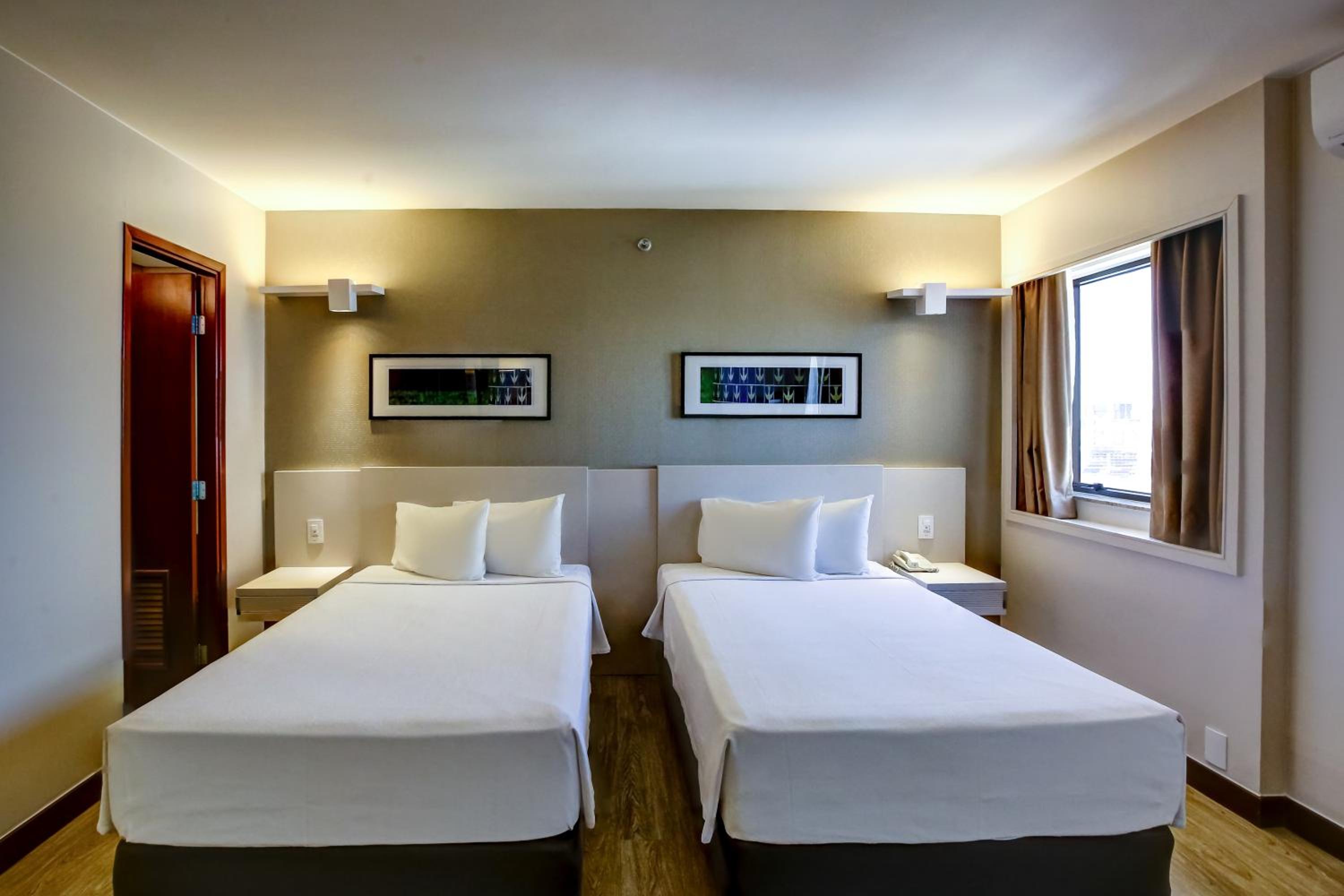 Superior Suite - Photo 5