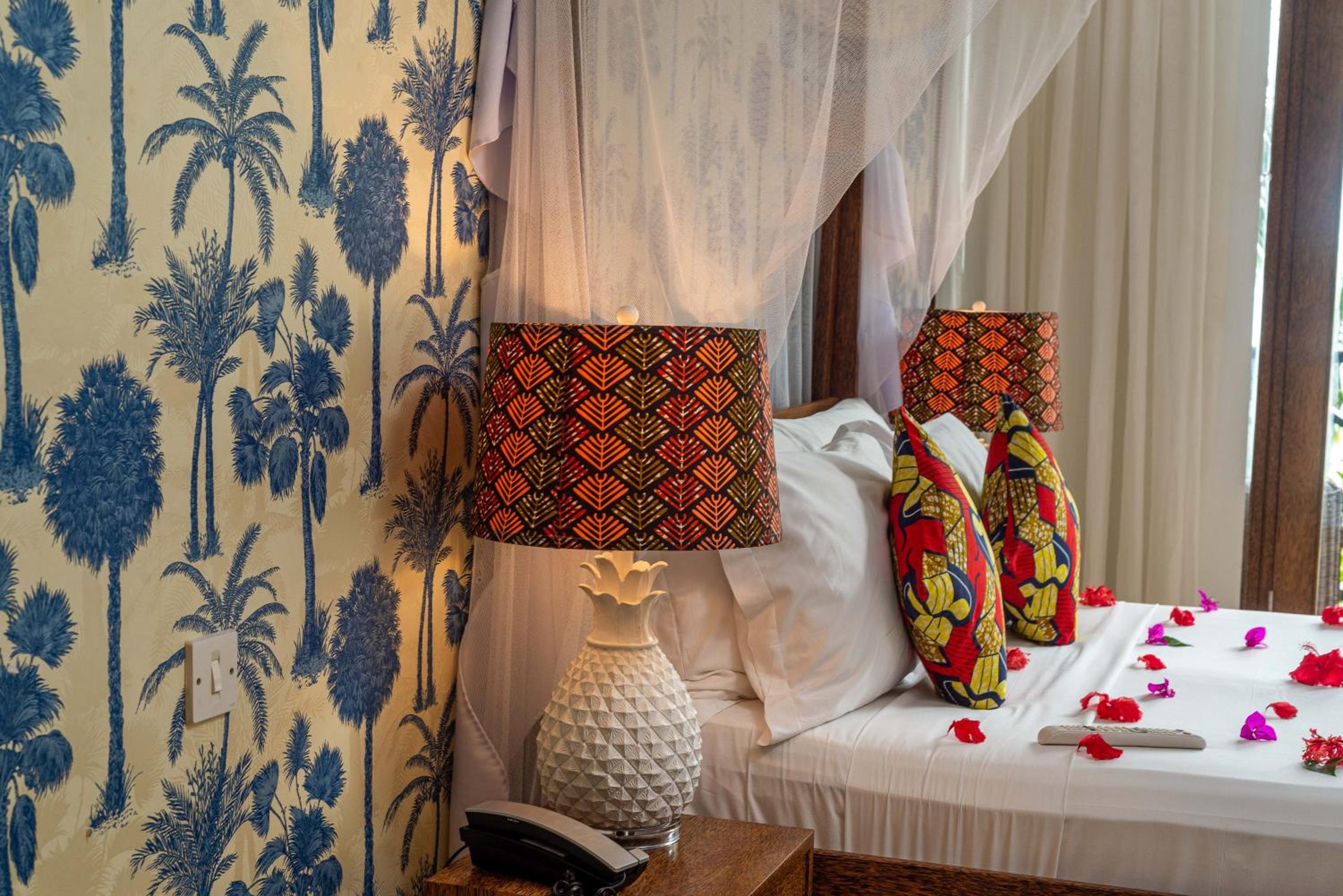Z Hotel Queen Room with Garden View