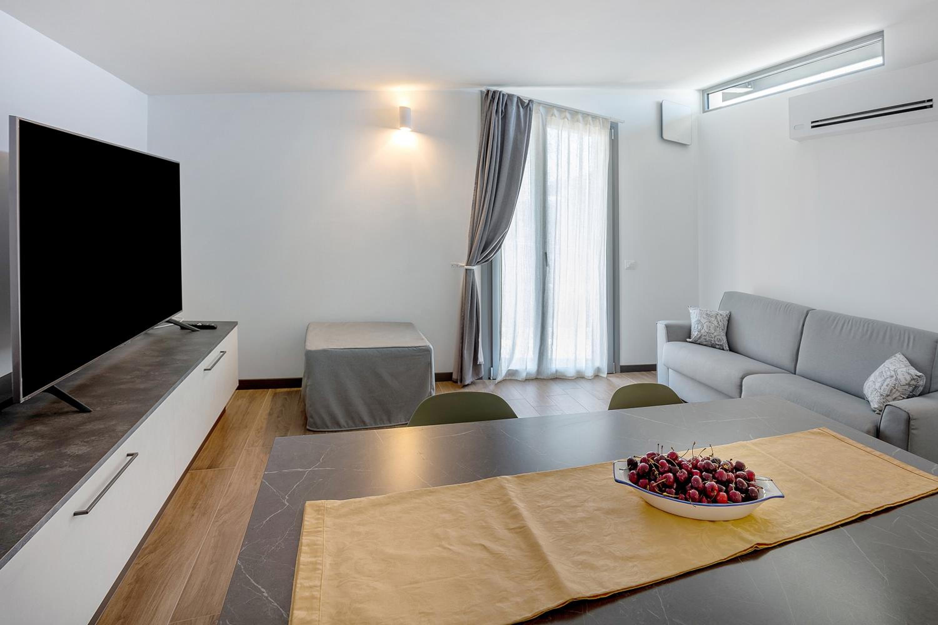 Superior One-Bedroom Apartment With Balcony