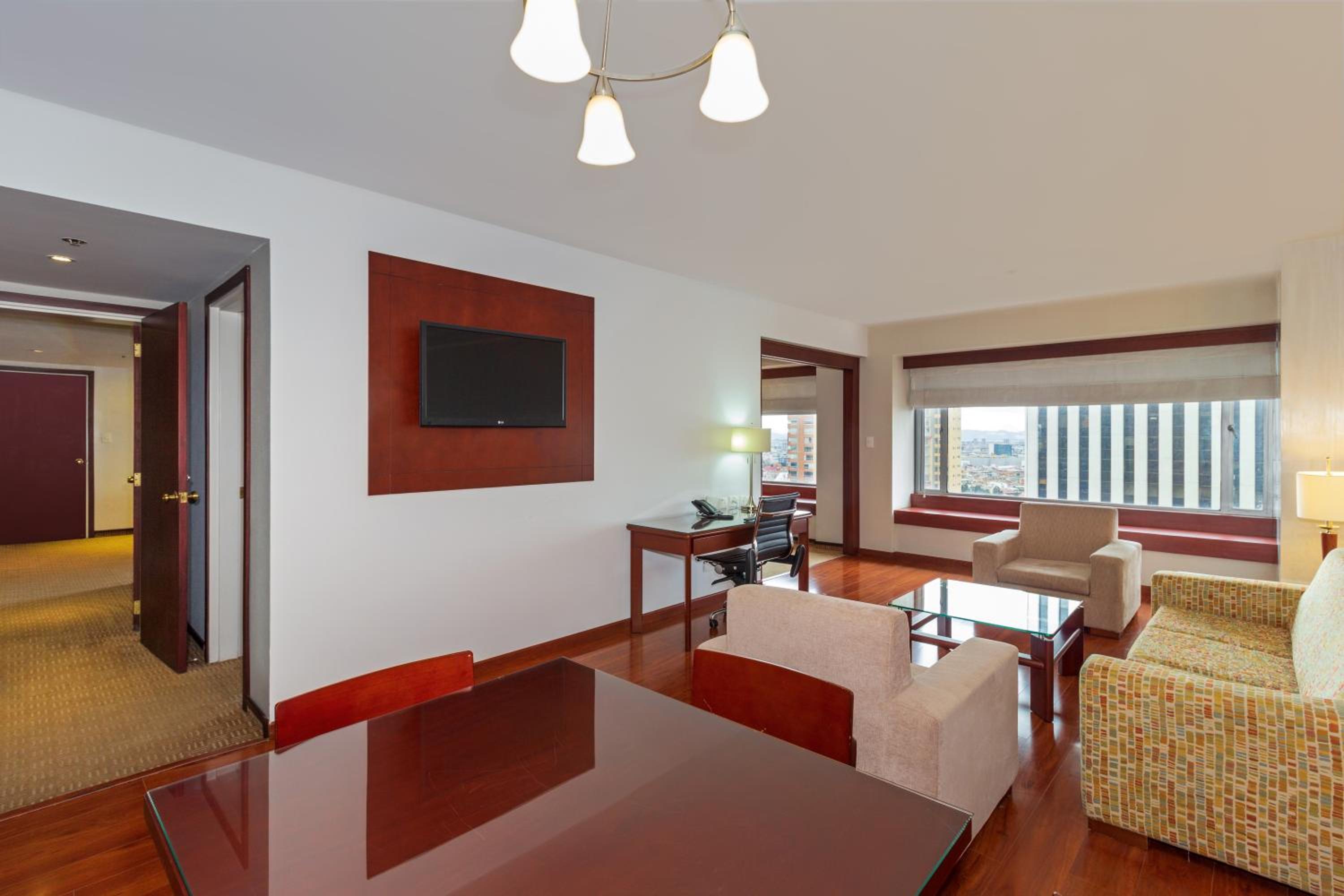 Family Suite - Photo 6