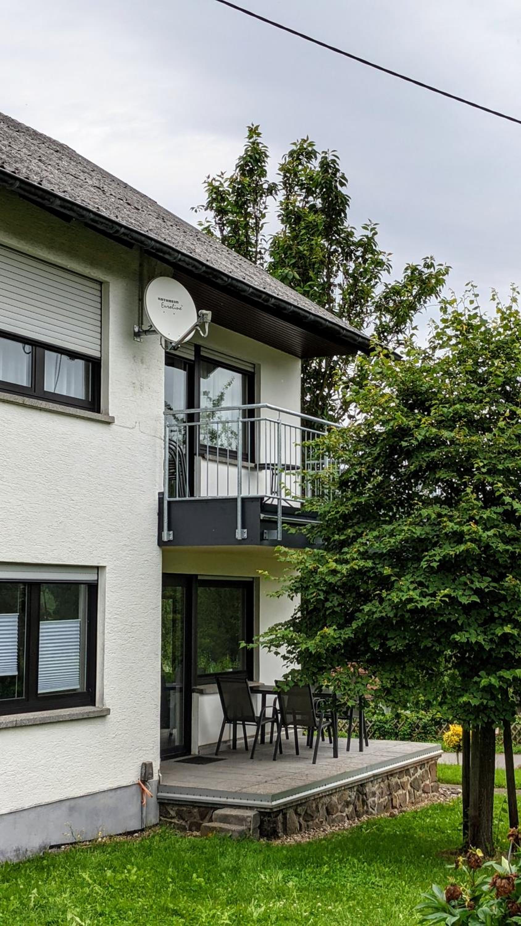 Apartment with Balcony photo 2