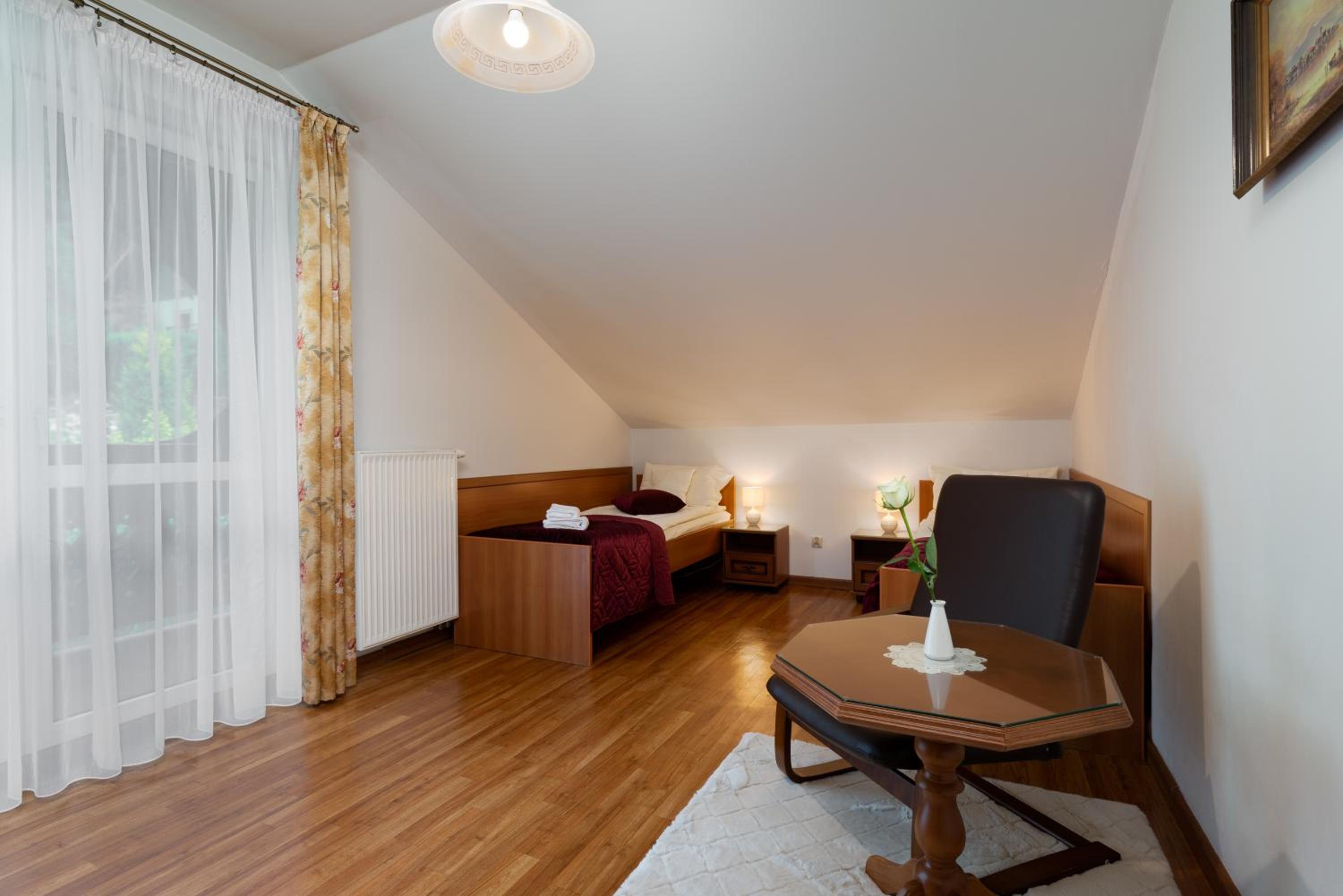 Double Room with Private Bathroom photo 1