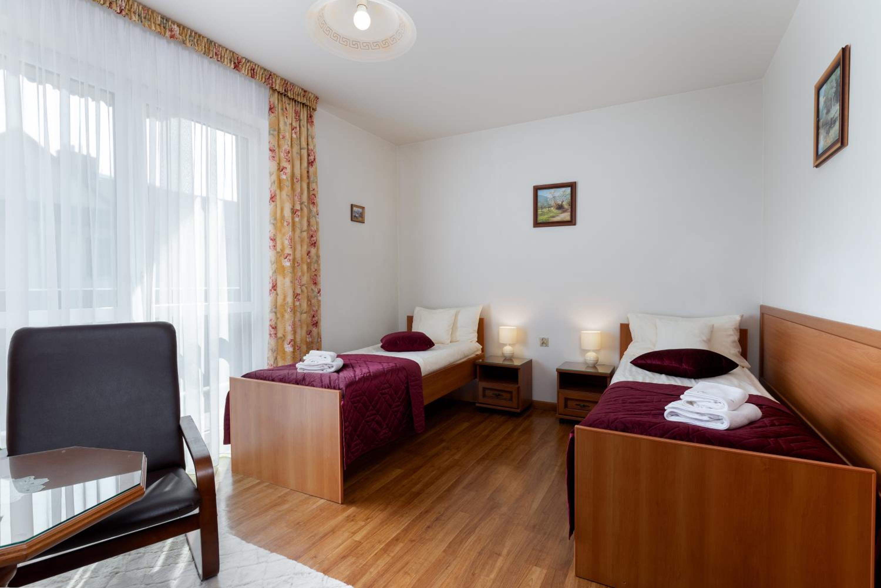 Double Room with Private Bathroom photo 3